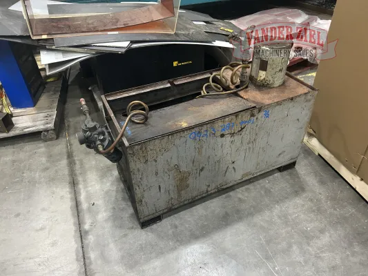 Gallmeyer & Livingston Surface Grinder, Model 373 - Gallery Thumbnail 9