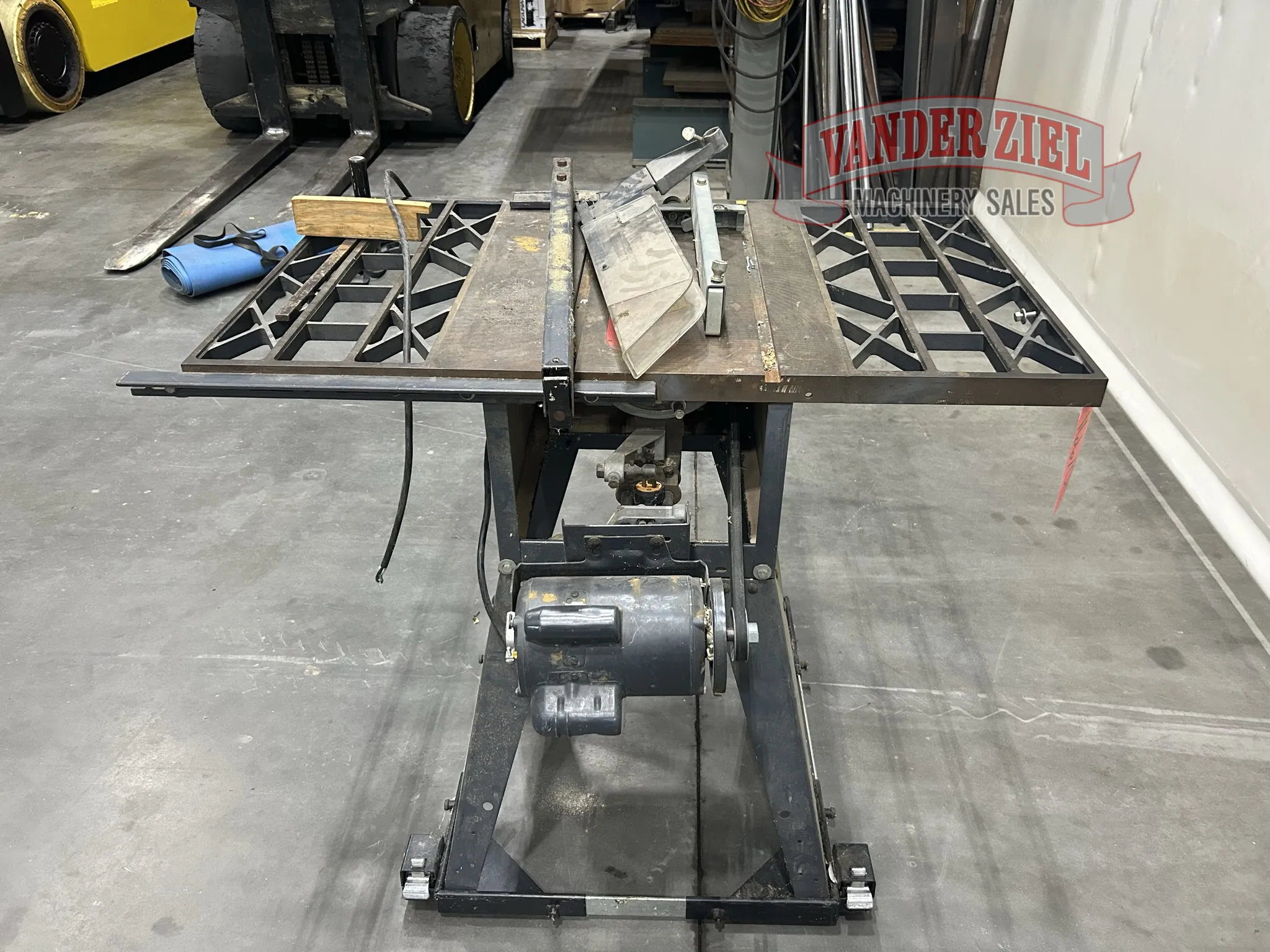 Craftsman Table Saw - Prefetch Image 40890