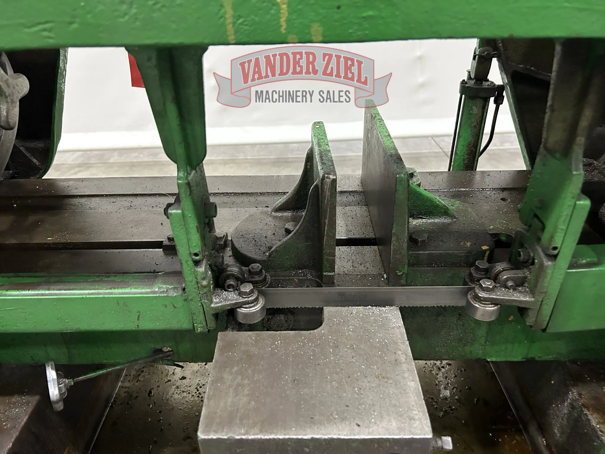 Dake Johnson 10″ x 18″ Horizontal Bandsaw, Model J - Prefetch Image 41348