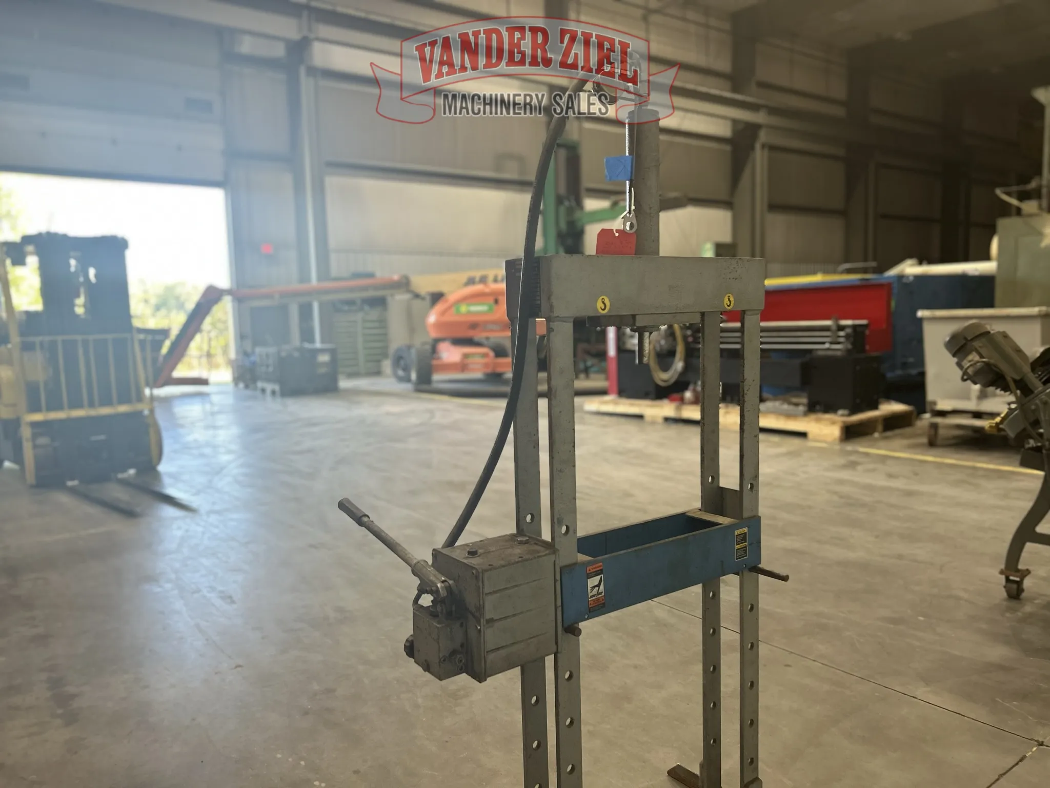 Dake 10 Ton H-Frame Press Model: Force E10 - Prefetch Image 41446