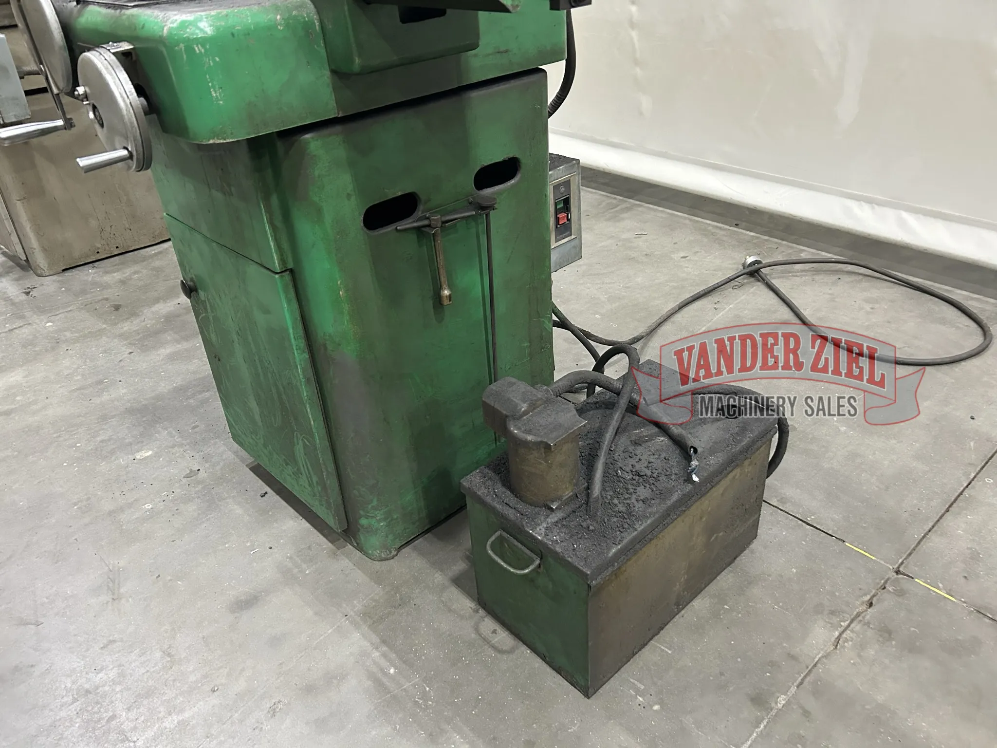 K.O. Lee Surface Grinder, Model S718H - Prefetch Image 41593
