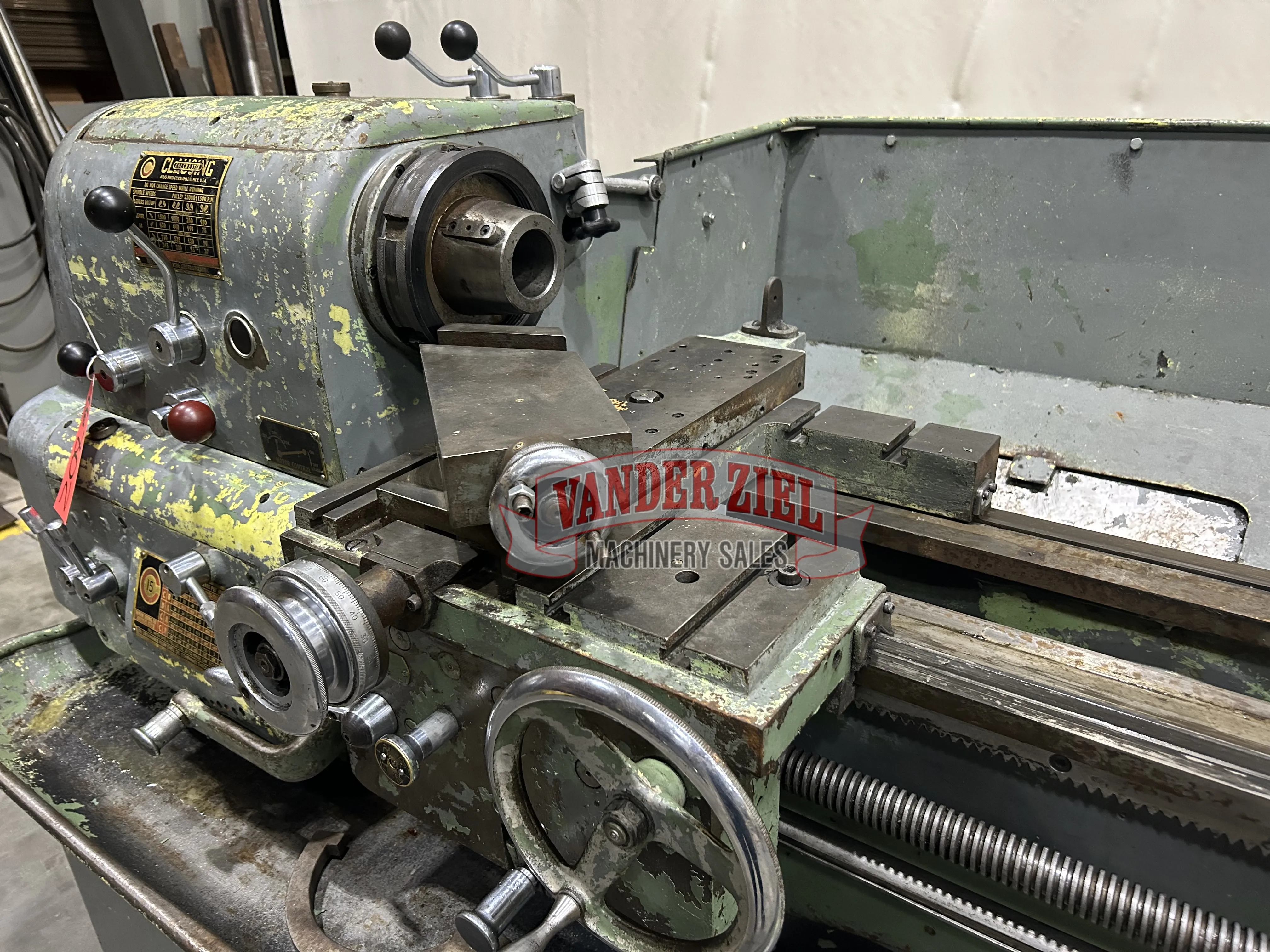 Clausing Lathe 15"x30" Engine Lathe - Prefetch Image 41747