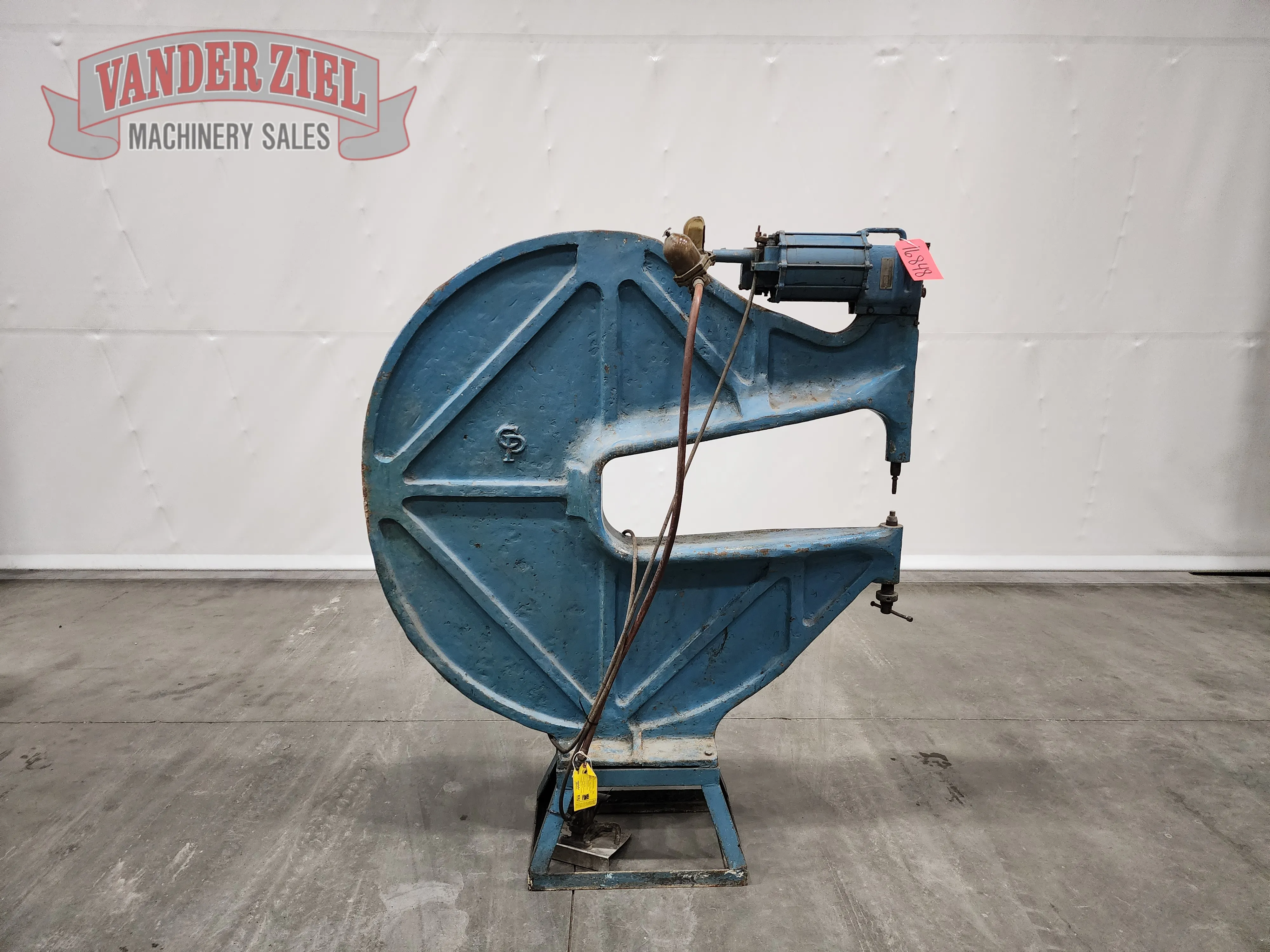 Chicago Riveter - Main Image 1