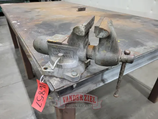 Welding Table with Wilton 6" Vise - Gallery Thumbnail 3