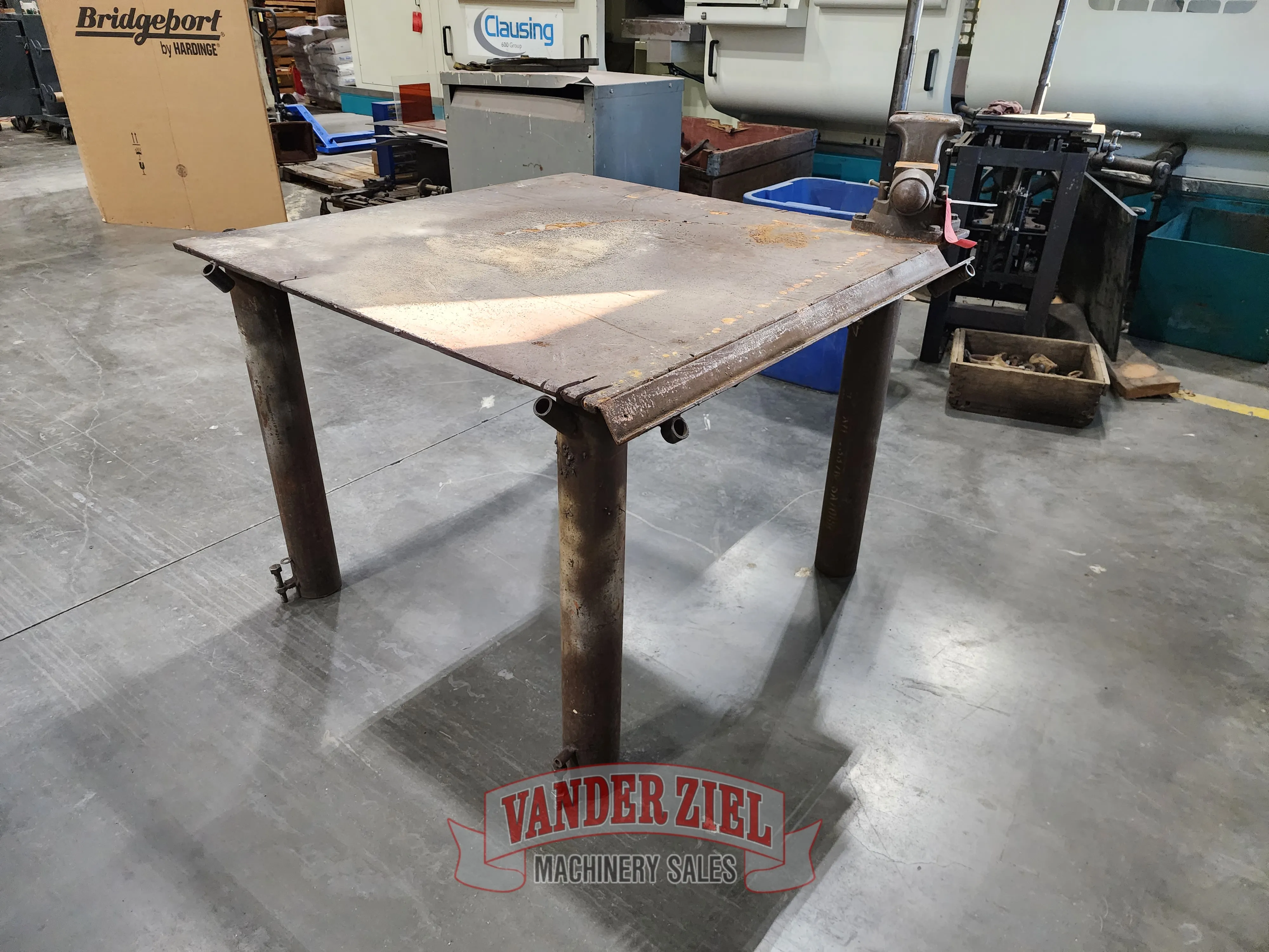 Welding Table with Wilton 6" Vise - Prefetch Image 42036