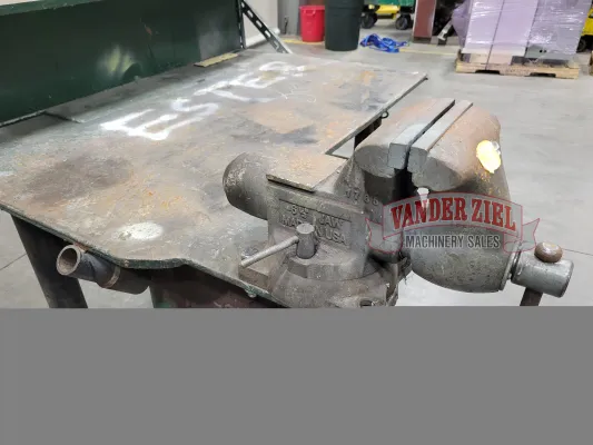 Welding Table with Wilton 6" Vise - Gallery Thumbnail 4