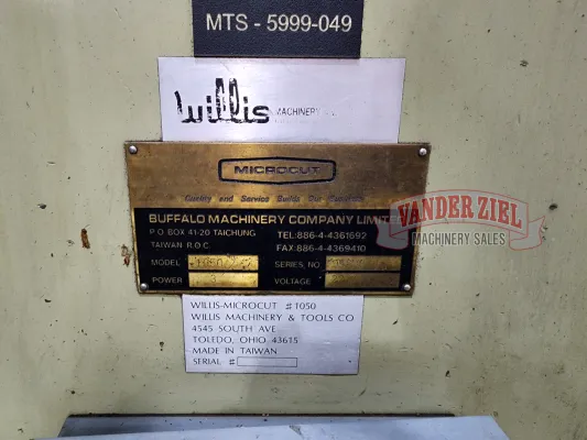 Wells Index Vertical Knee Mill, Model 1050, 10" x 50" Table, 3 HP - Gallery Thumbnail 6