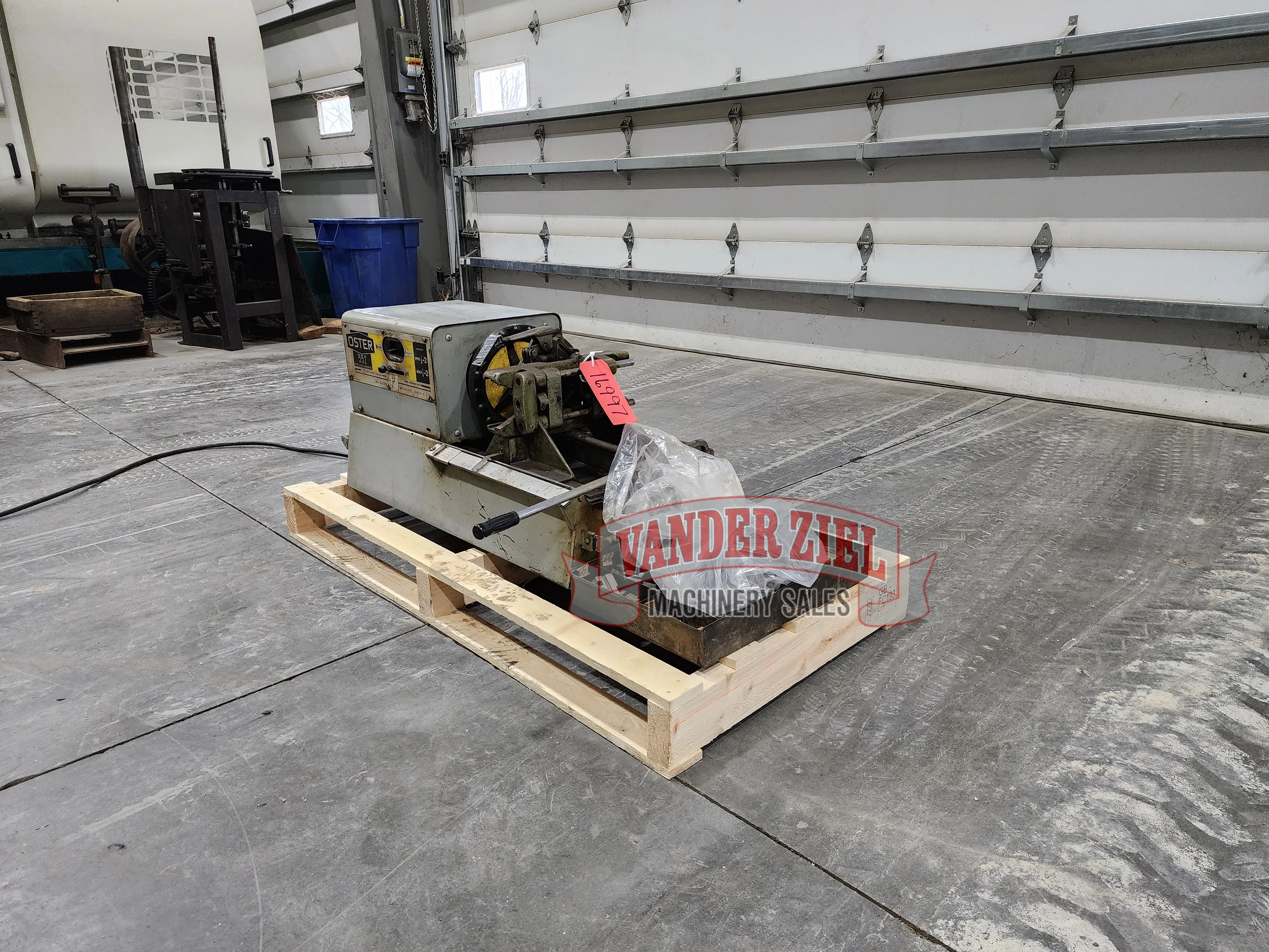Oster Pipe Threader - Main Image 1