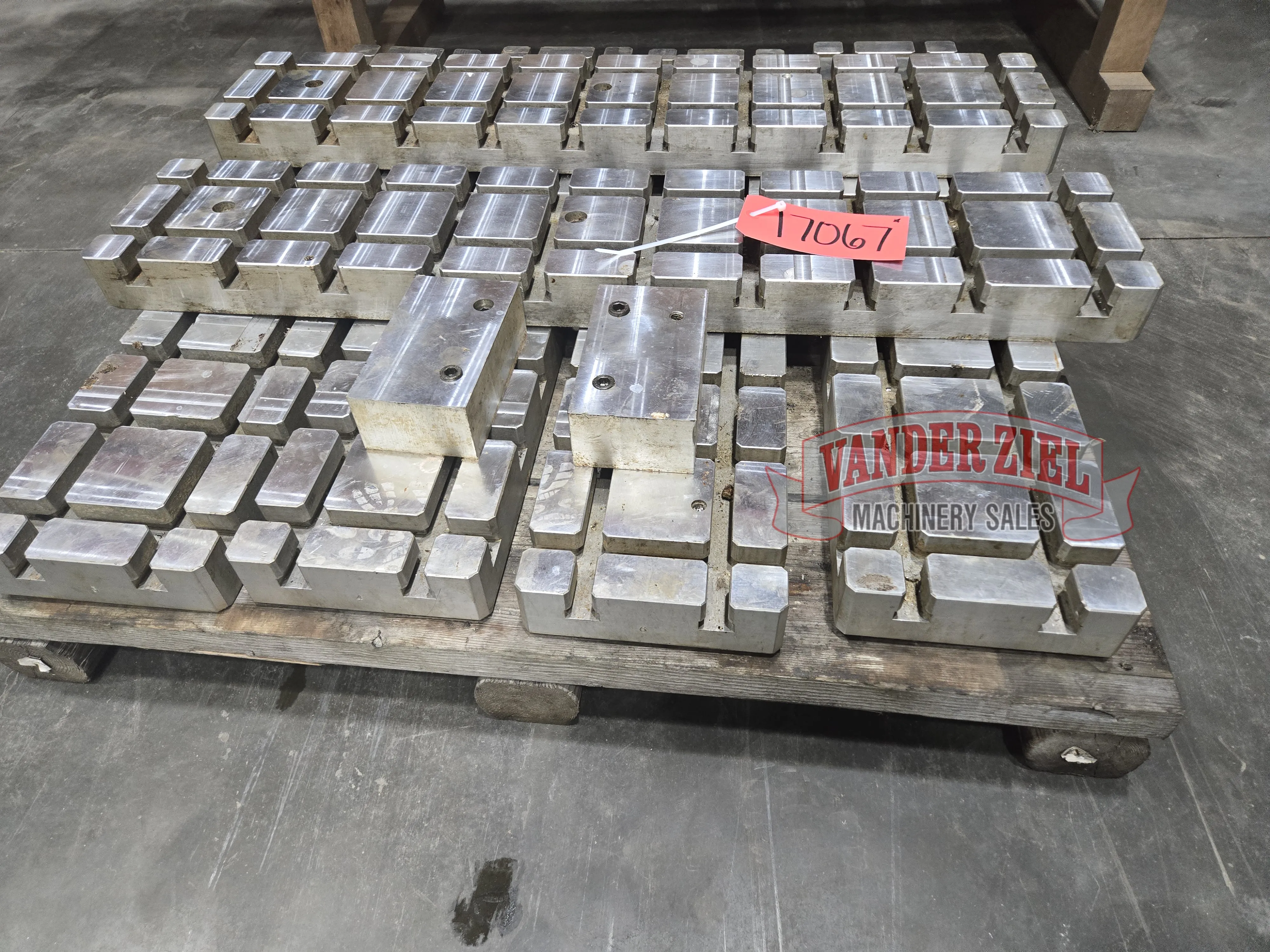 Aluminum Fixturing Plates - Main Image 1