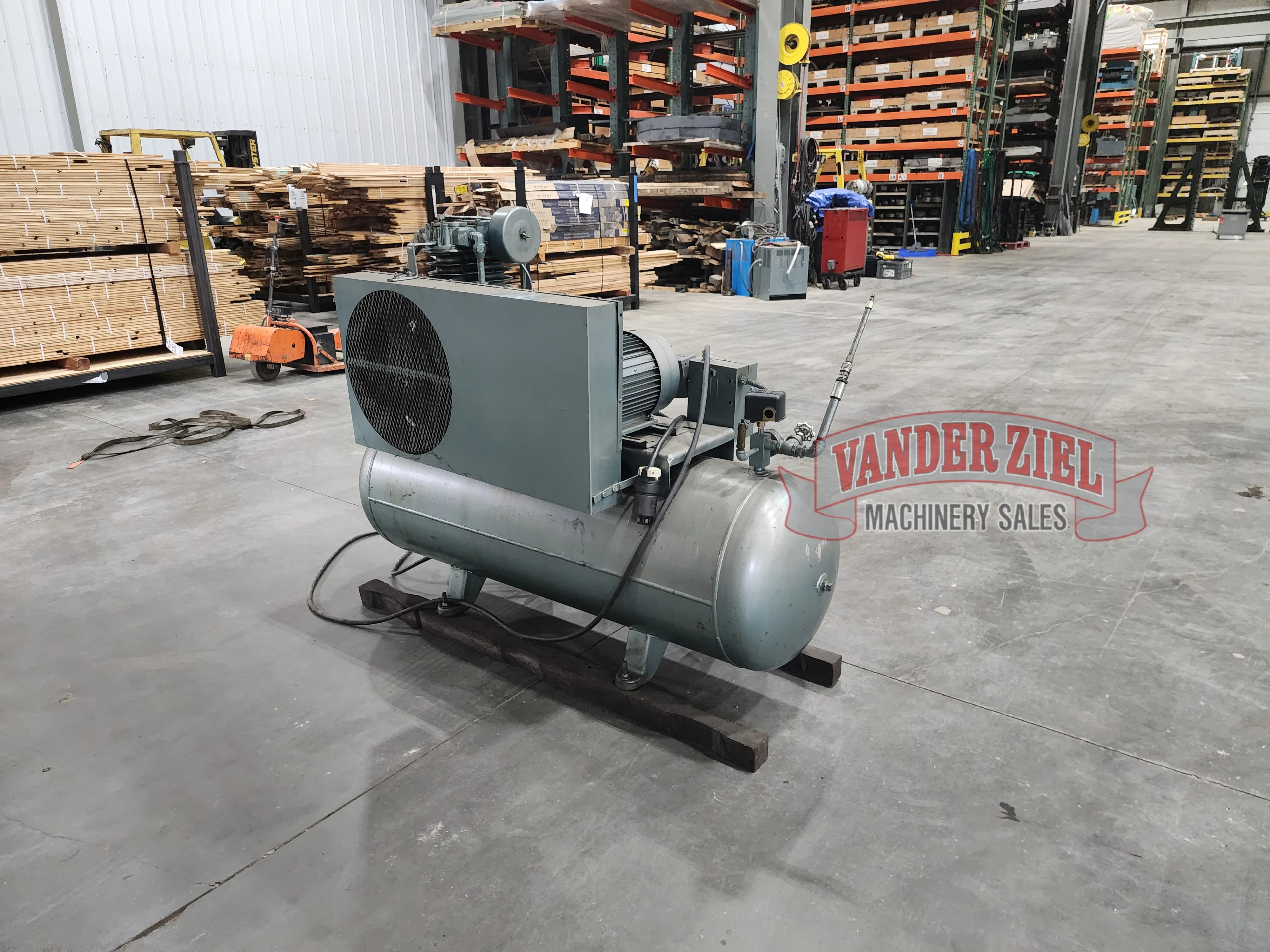 Magnum 5 HP Air Compressor - Prefetch Image 43181