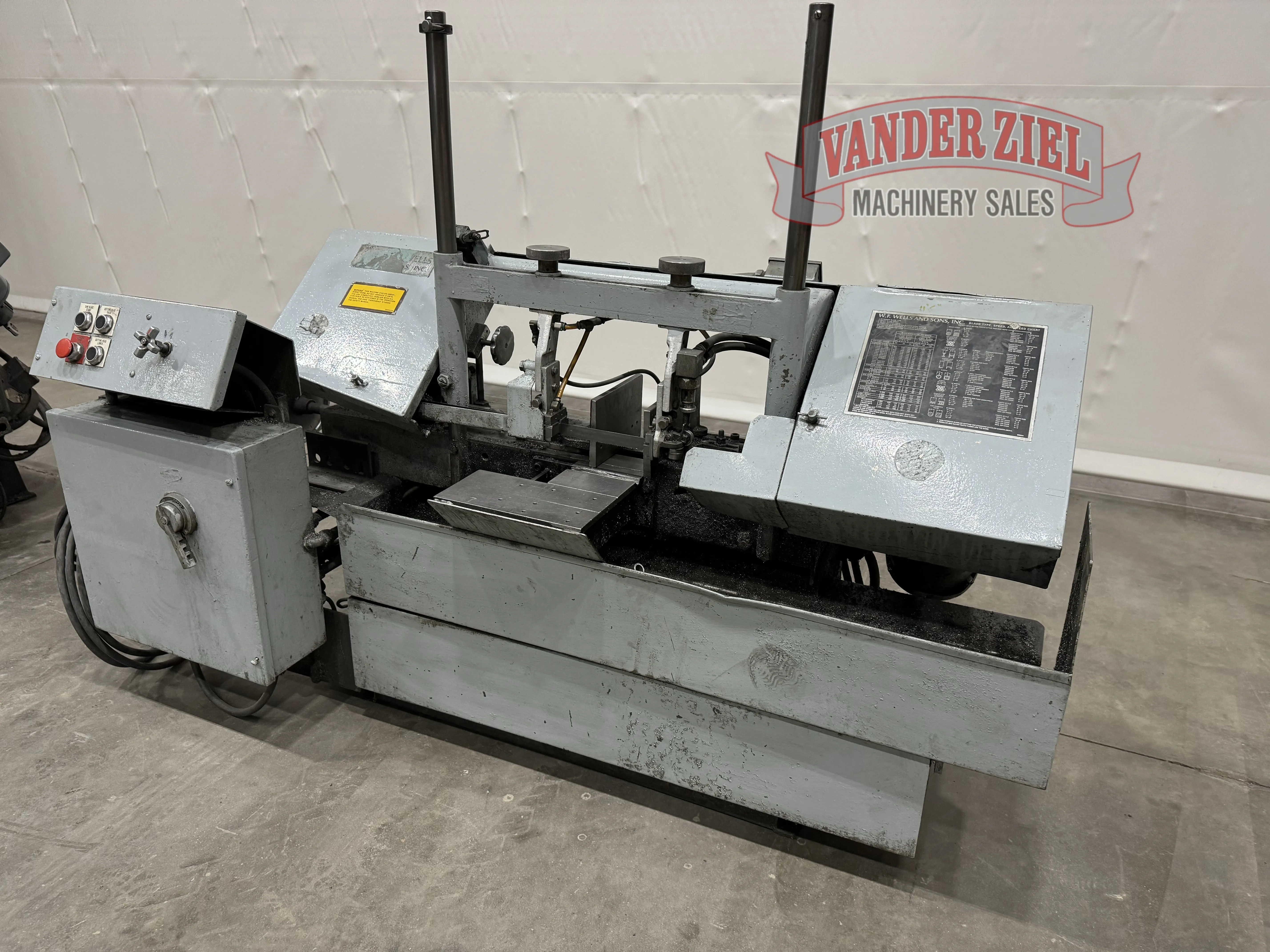WF Wells Model W-9 Horizontal Saw - Prefetch Image 43293