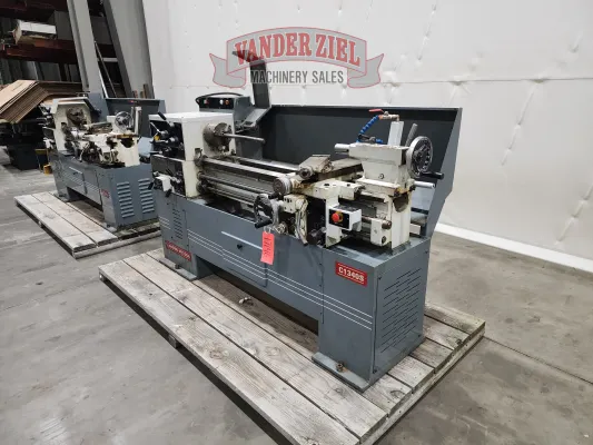 Clausing Metosa 13” x 40” Geared Head Lathe, Model C1340S - Gallery Thumbnail 2