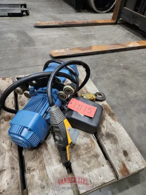 Demag Hoist