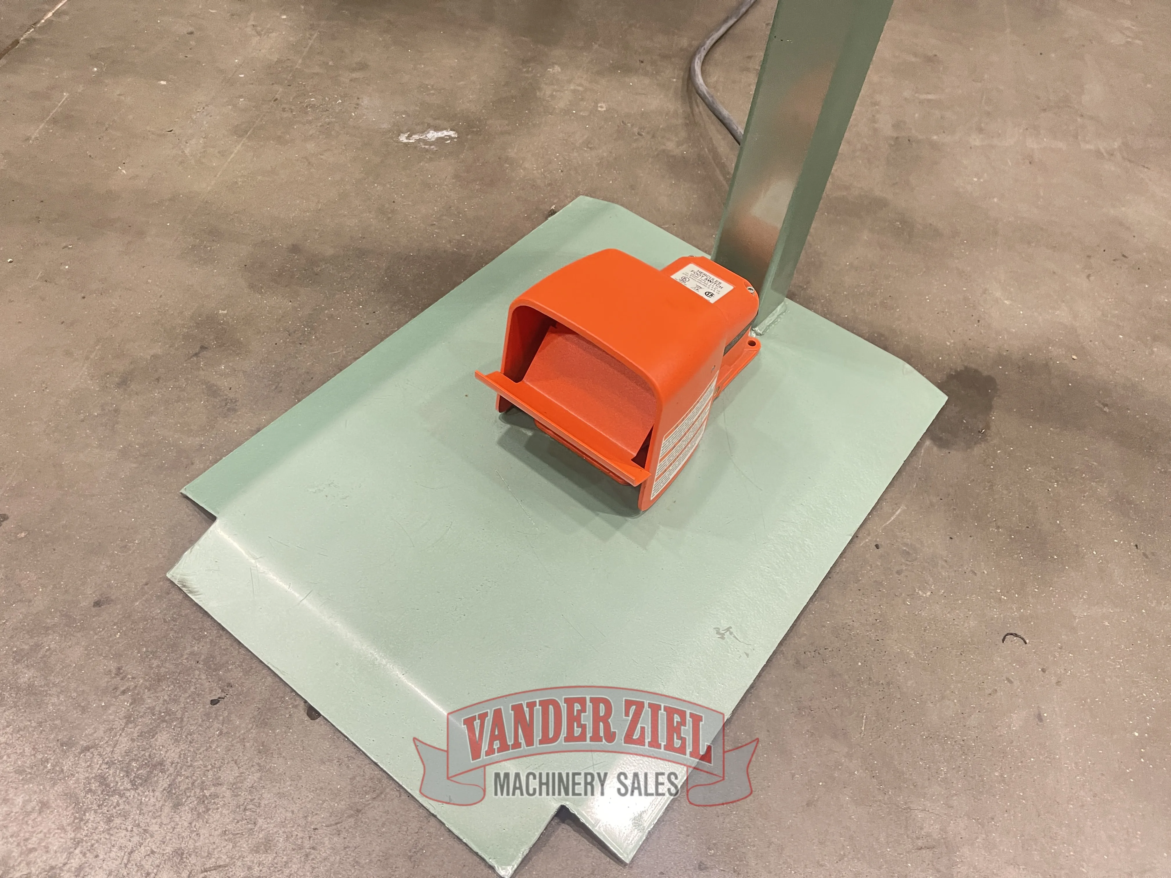 Betenbender 6' x 70 Ton Press Brake - NEW - Prefetch Image 43785