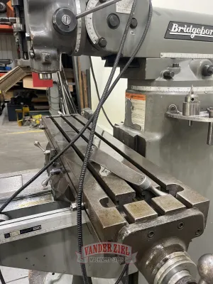 Bridgeport Series I Vertical-Knee Mill, 2 HP, 9" x 42" Table - Gallery Thumbnail 3