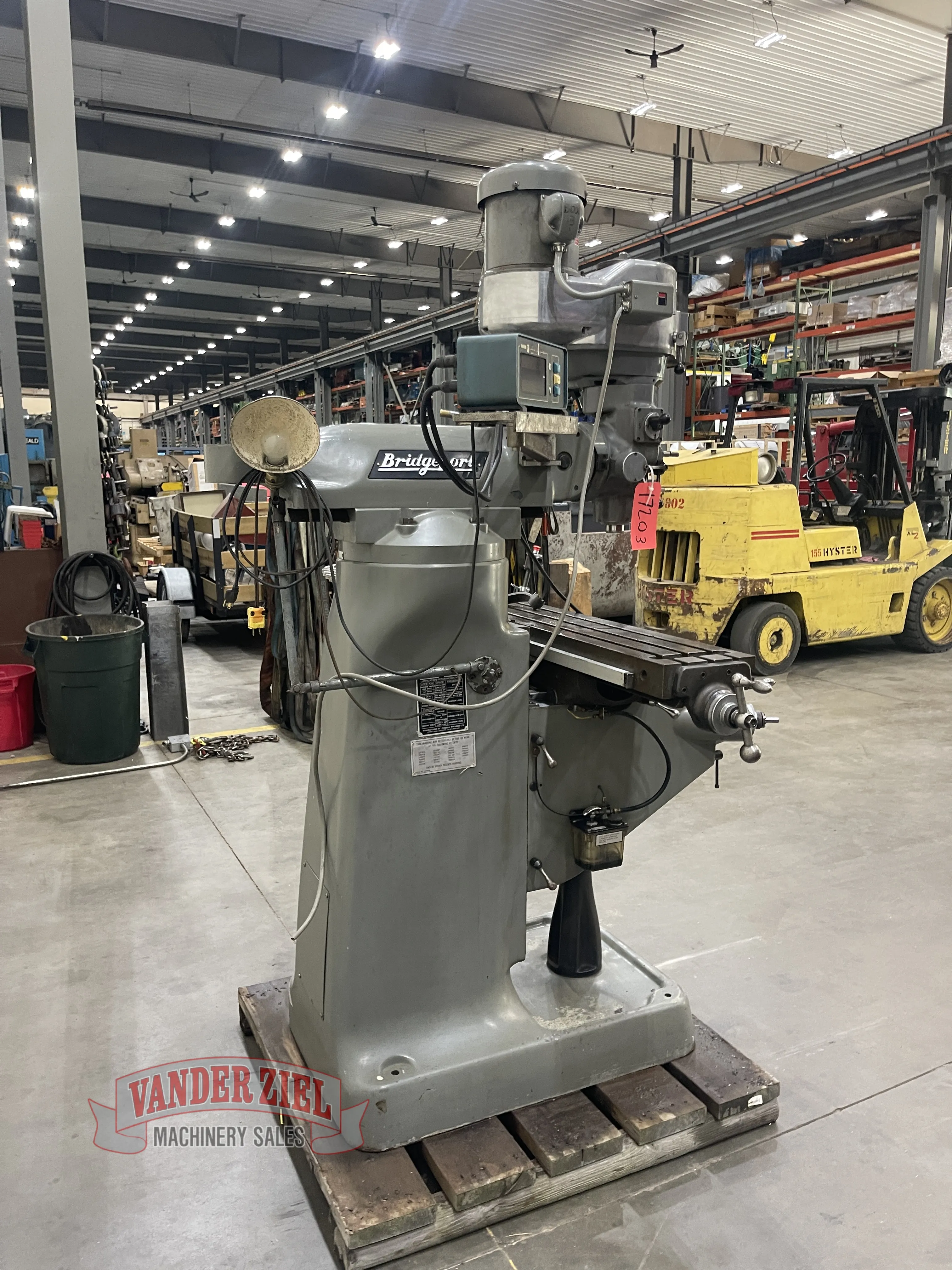 Bridgeport Series I Vertical-Knee Mill, 2 HP, 9" x 42" Table - Prefetch Image 43913
