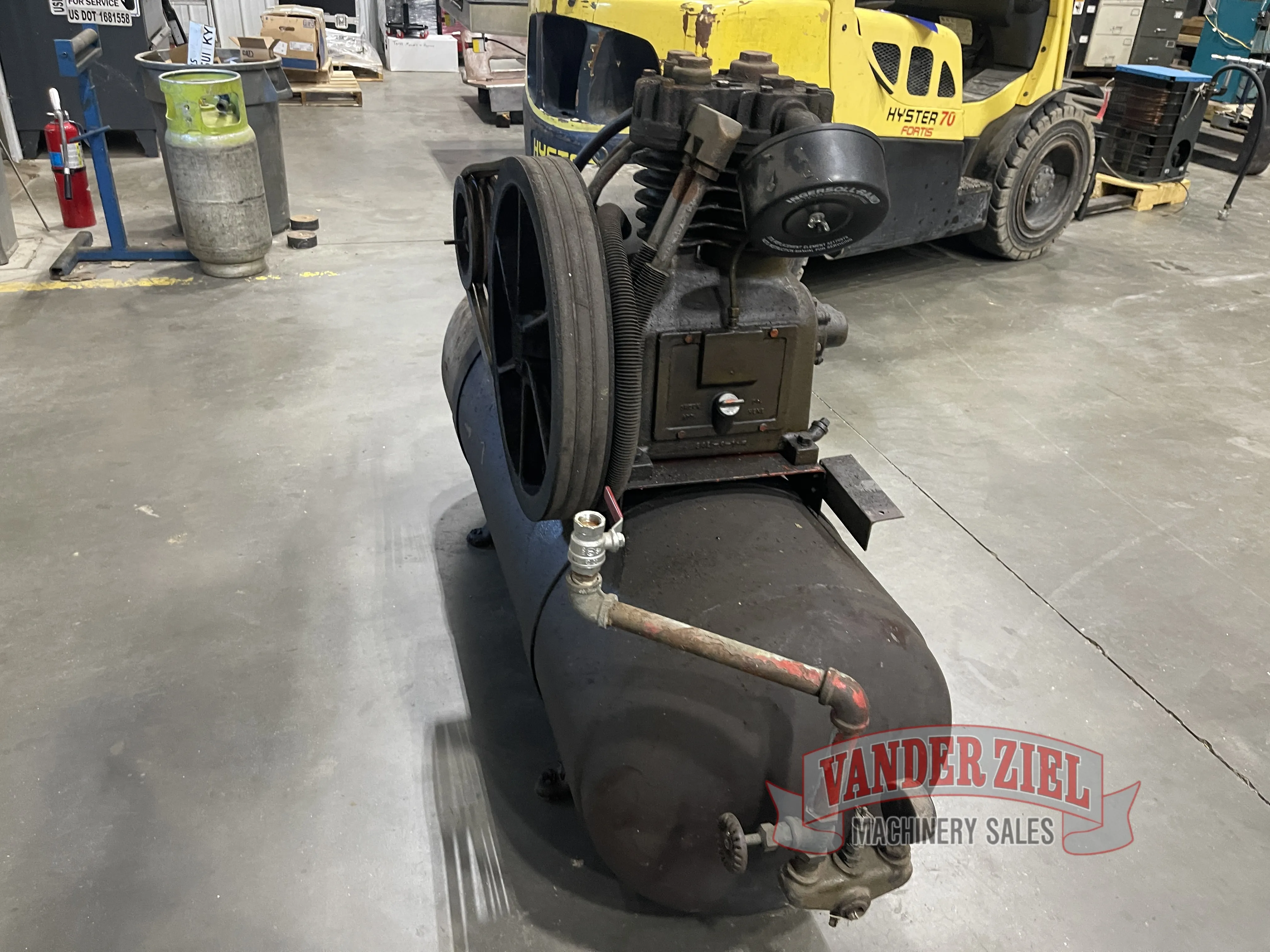 Devilbiss 5HP Air Compressor - Prefetch Image 43921