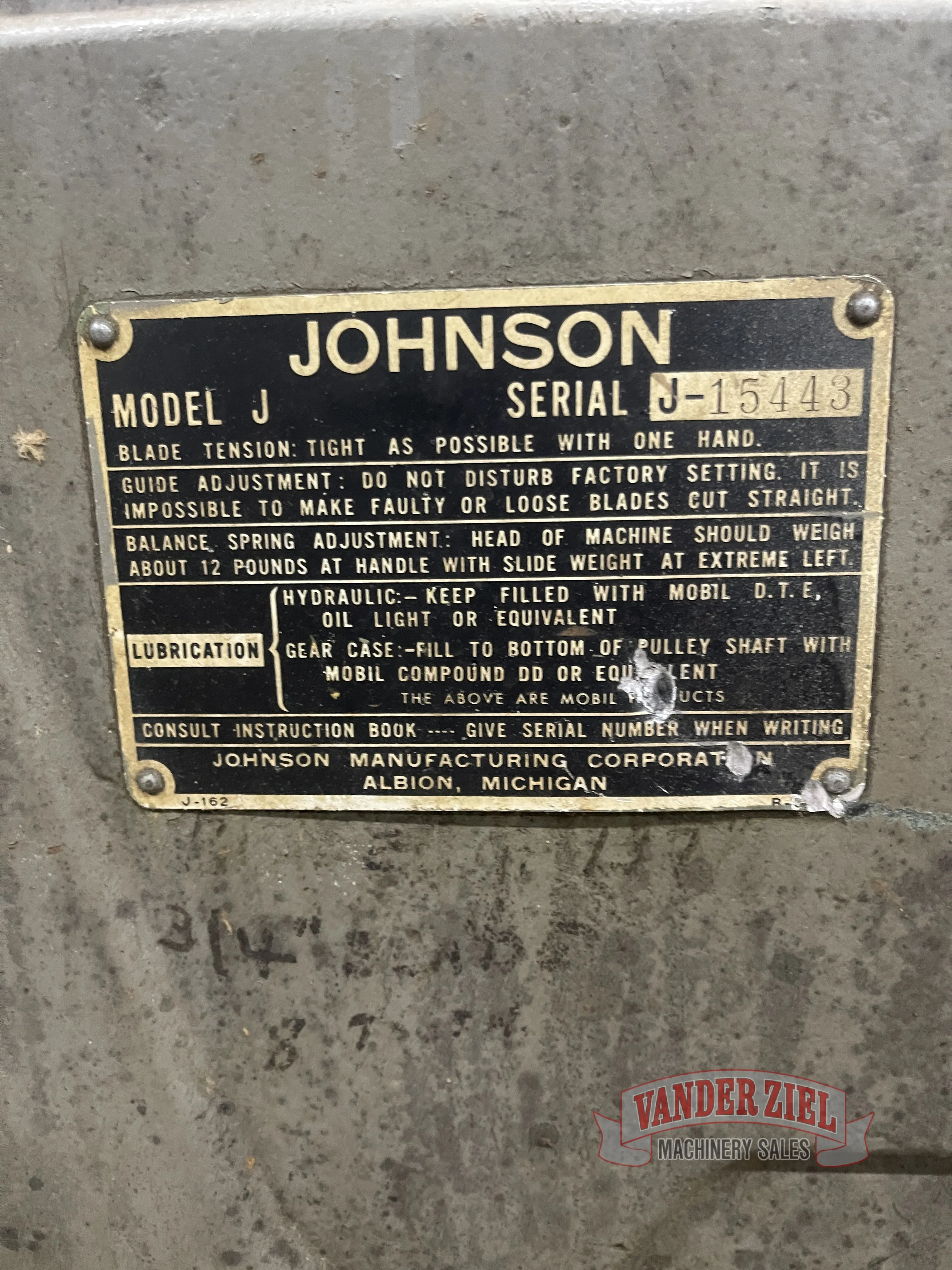 Johnson 10" x 18" Horizontal Bandsaw, Model J - Prefetch Image 43958