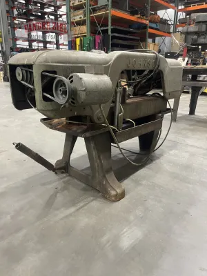 Johnson 10" x 18" Horizontal Bandsaw, Model J - Gallery Thumbnail 3
