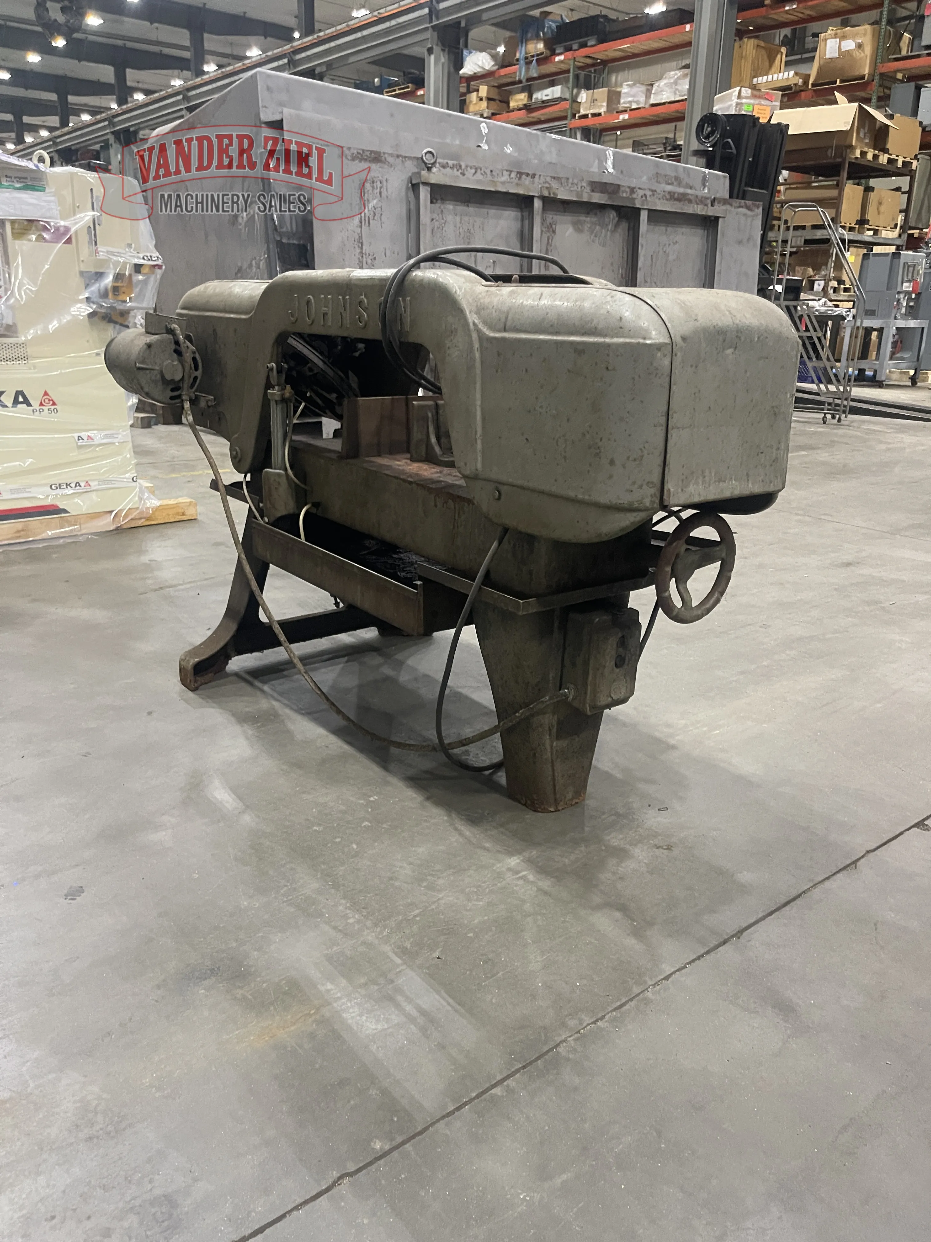 Johnson 10" x 18" Horizontal Bandsaw, Model J - Prefetch Image 43960