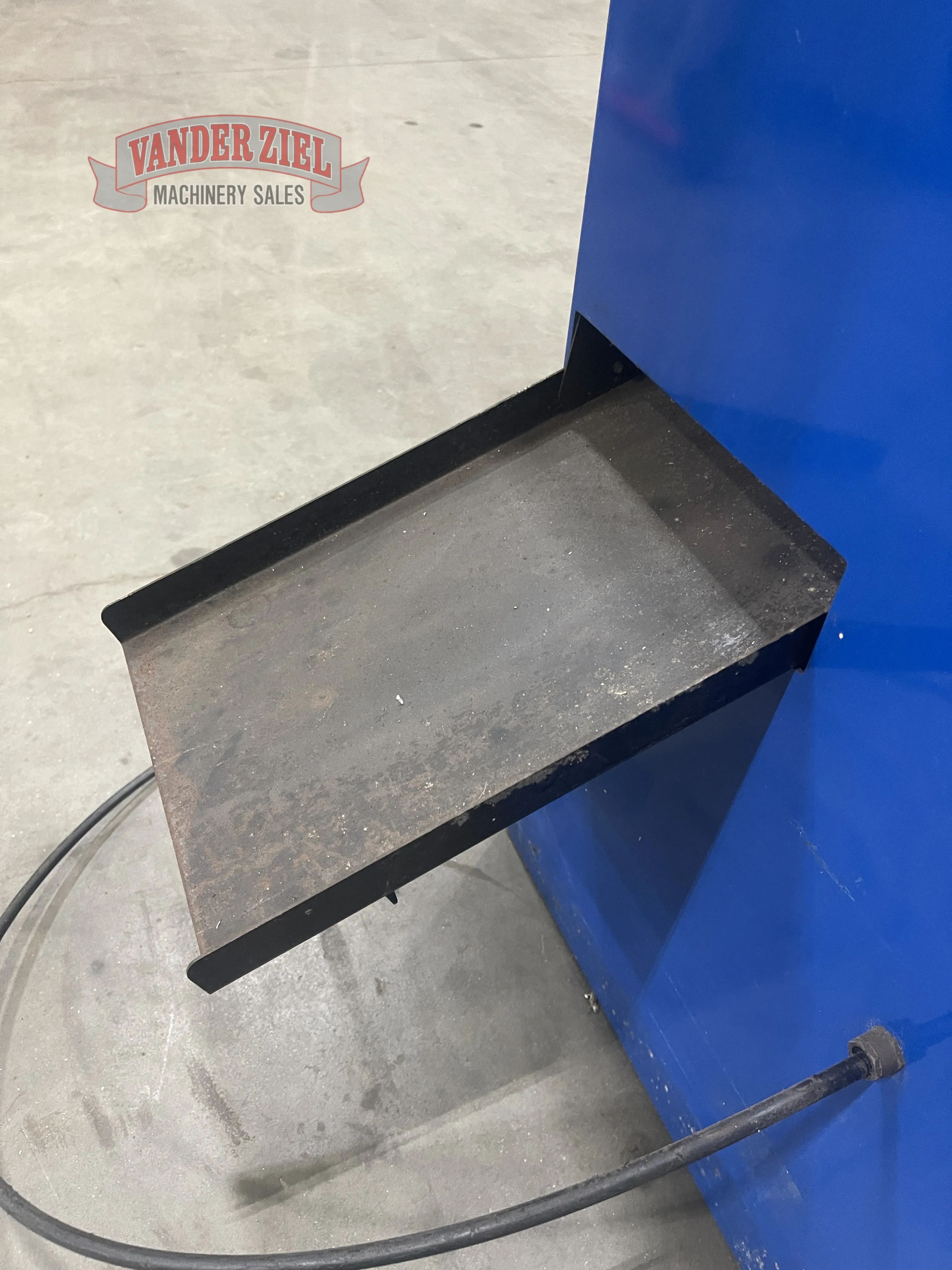Haco Mini 220/4 8-Ga. x 8.66" Hydraulic Corner Notcher - Prefetch Image 44390
