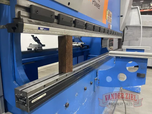 Adira Prima Power 10' x 110 Ton Press Brake - 2011 - Gallery Thumbnail 2