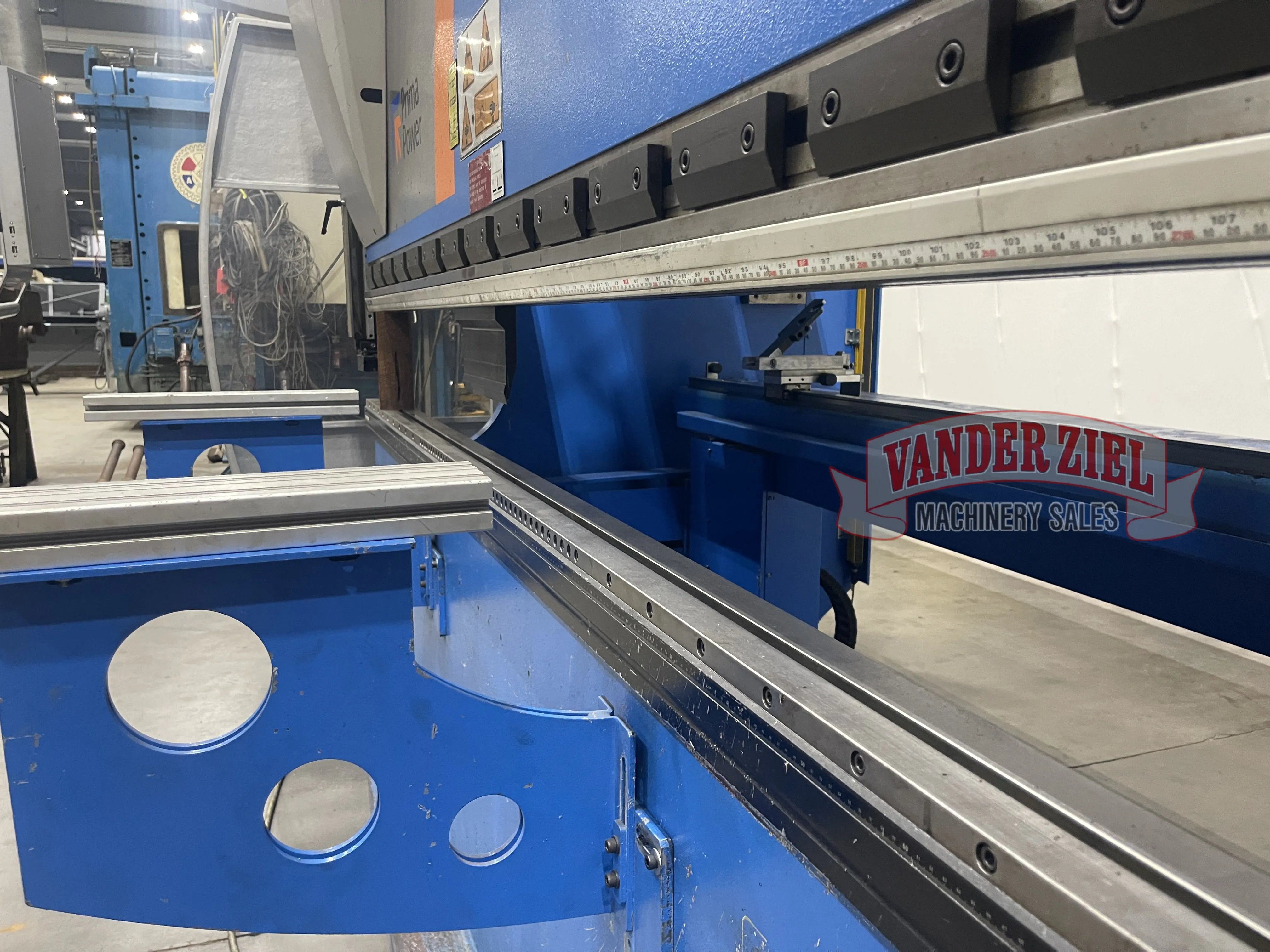 Adira Prima Power 10' x 110 Ton Press Brake - 2011 - Prefetch Image 44401
