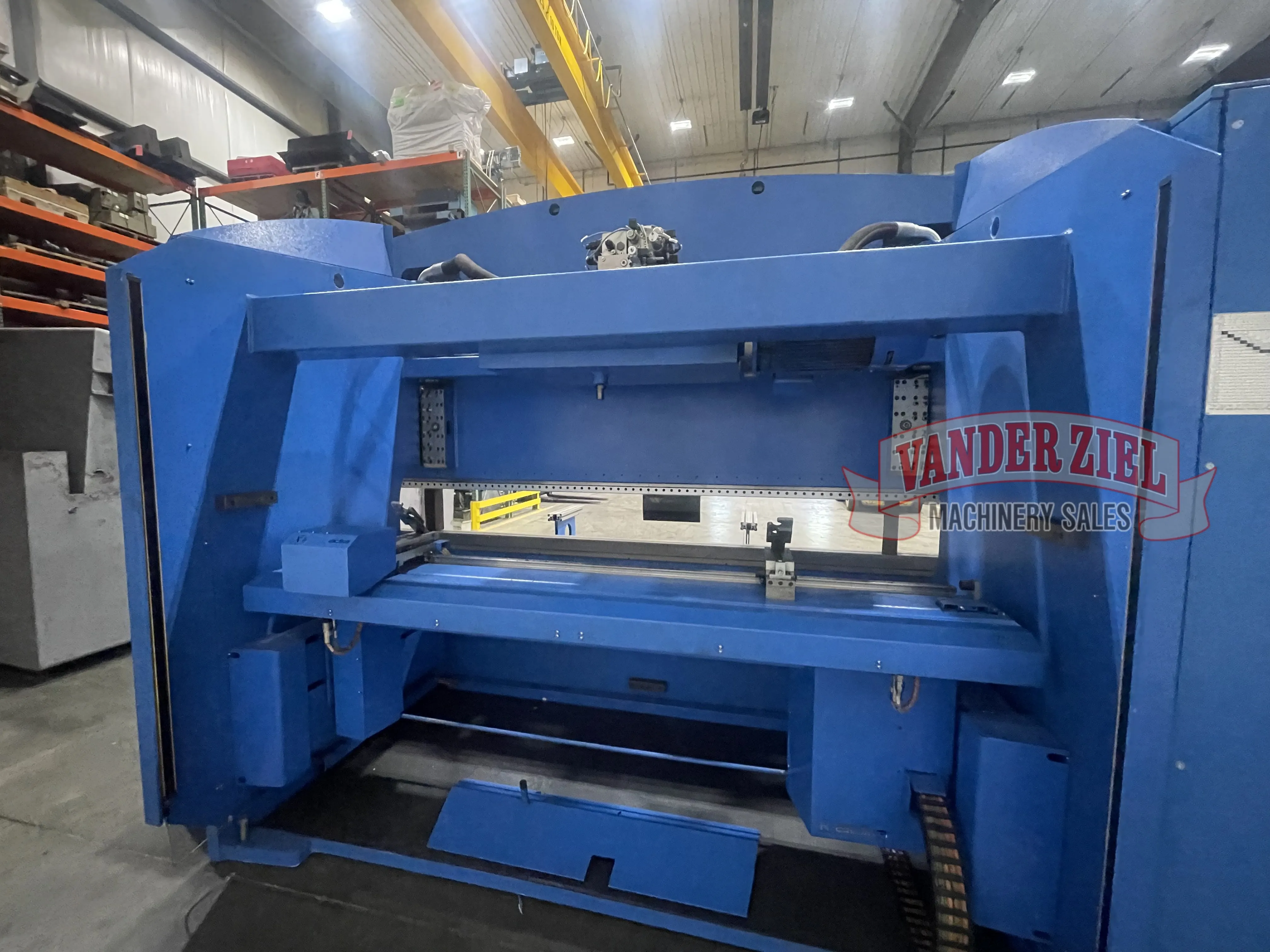 Adira Prima Power 10' x 110 Ton Press Brake - 2011 - Prefetch Image 44402