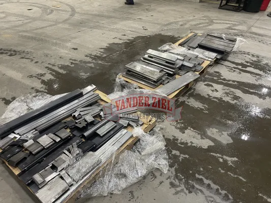 Adira Prima Power 10' x 110 Ton Press Brake - 2011 - Gallery Thumbnail 19