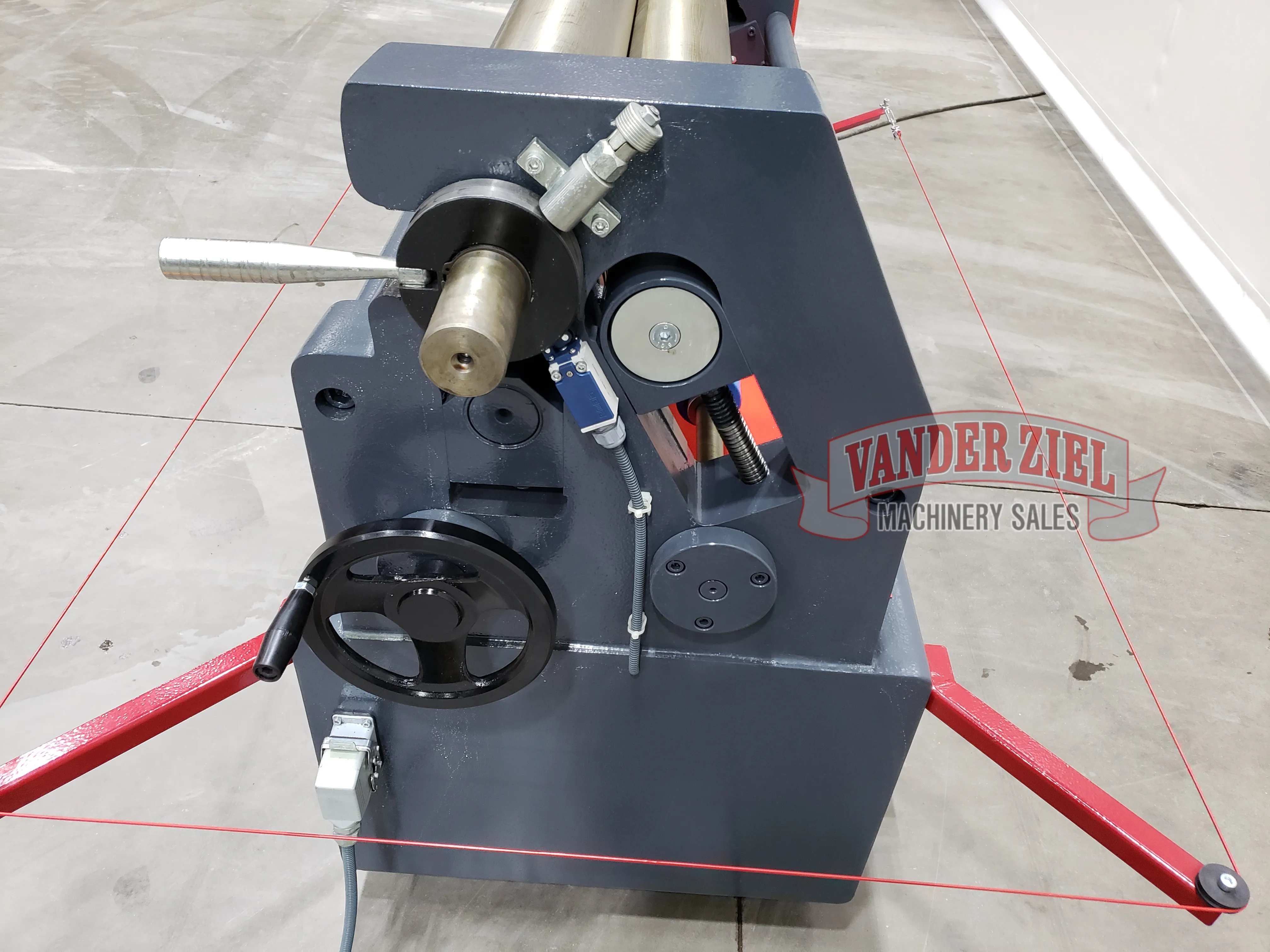 Akyapak ASM140-12/5.0 (4' x 1/4") 3 Roll Plate Bending Roll - NEW - Prefetch Image 44490
