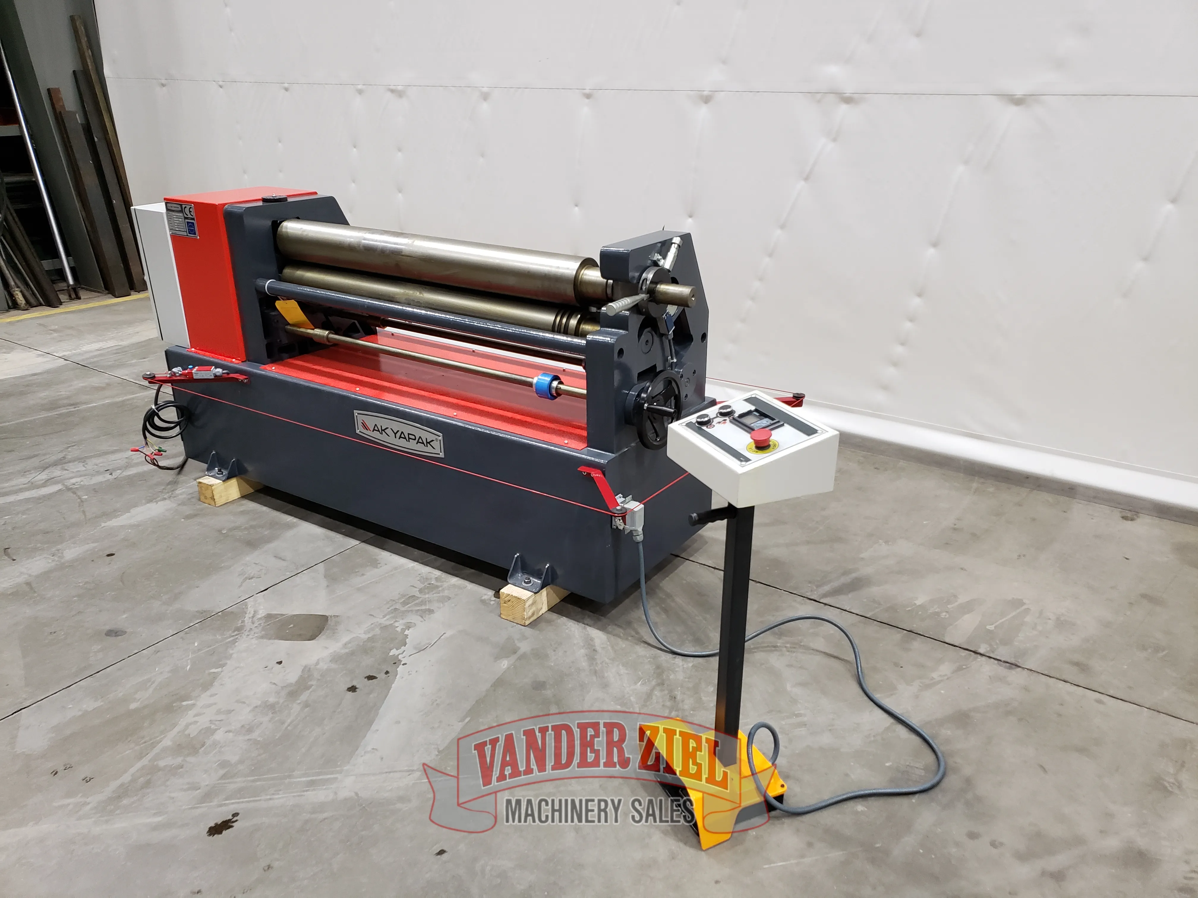 Akyapak ASM140-12/5.0 (4' x 1/4") 3 Roll Plate Bending Roll - NEW - Prefetch Image 44501