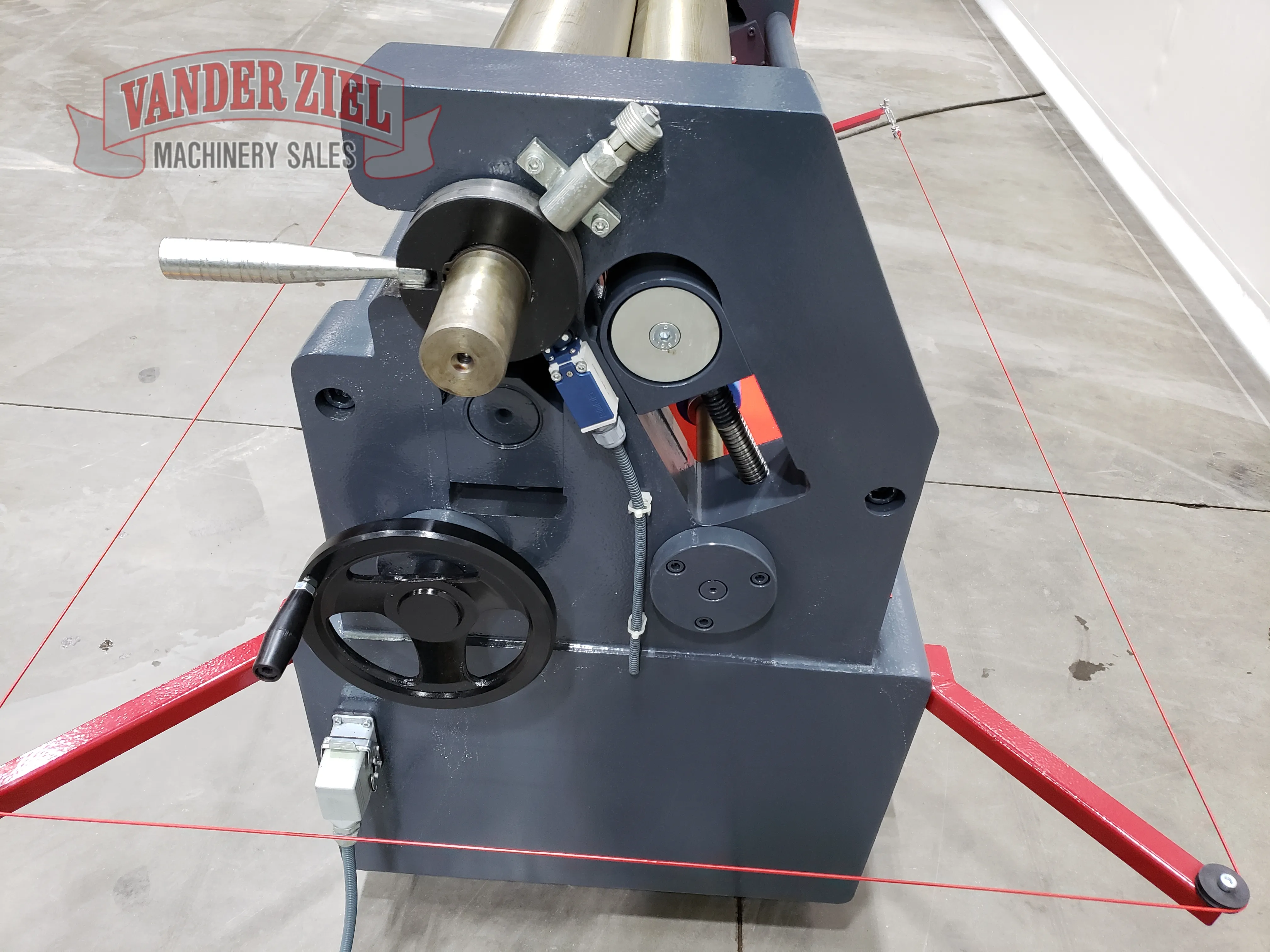 Akyapak ASM140-12/5.0 (4' x 1/4") 3 Roll Plate Bending Roll - NEW - Prefetch Image 44516