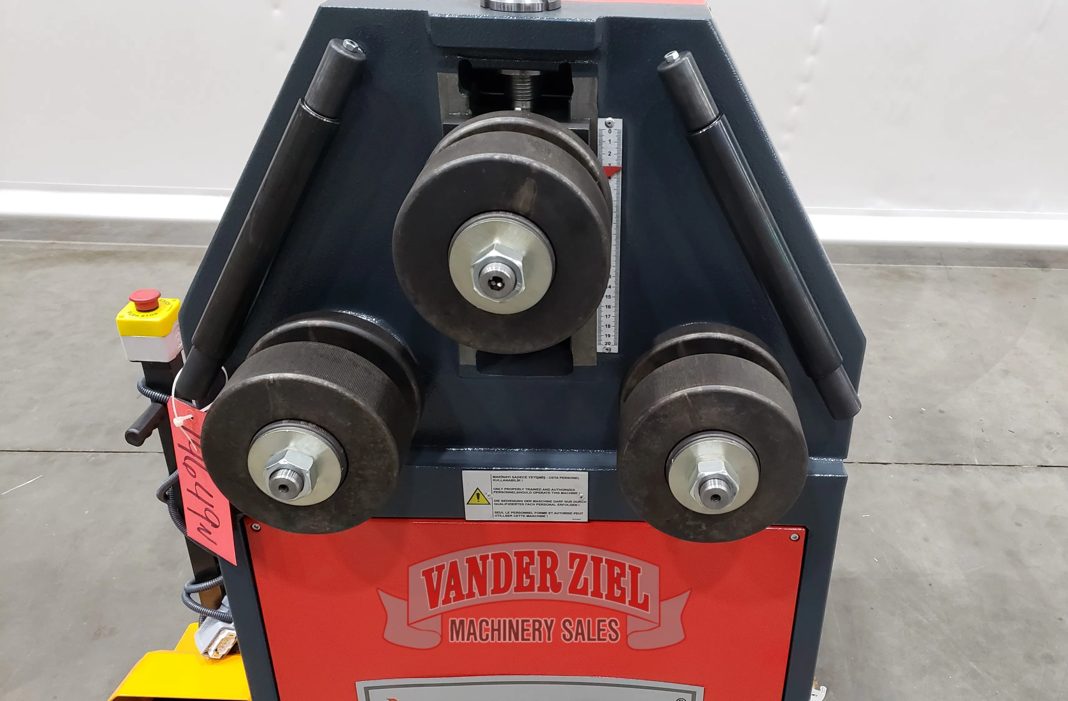 Akyapak 1 1/8" x 1 1/8" Angle Bending Roll, Model APK 35, Hardened Rolls, Guide Rolls - NEW - Prefetch Image 44589