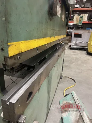 Piranha All Steel 8' x 65 Tons Press Brake, Model 65-8 - Gallery Thumbnail 4