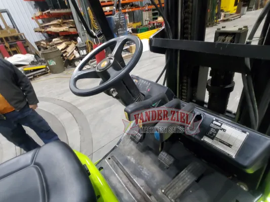 Clark 15,500 lbs Forklift, Model CGC70 - Gallery Thumbnail 7
