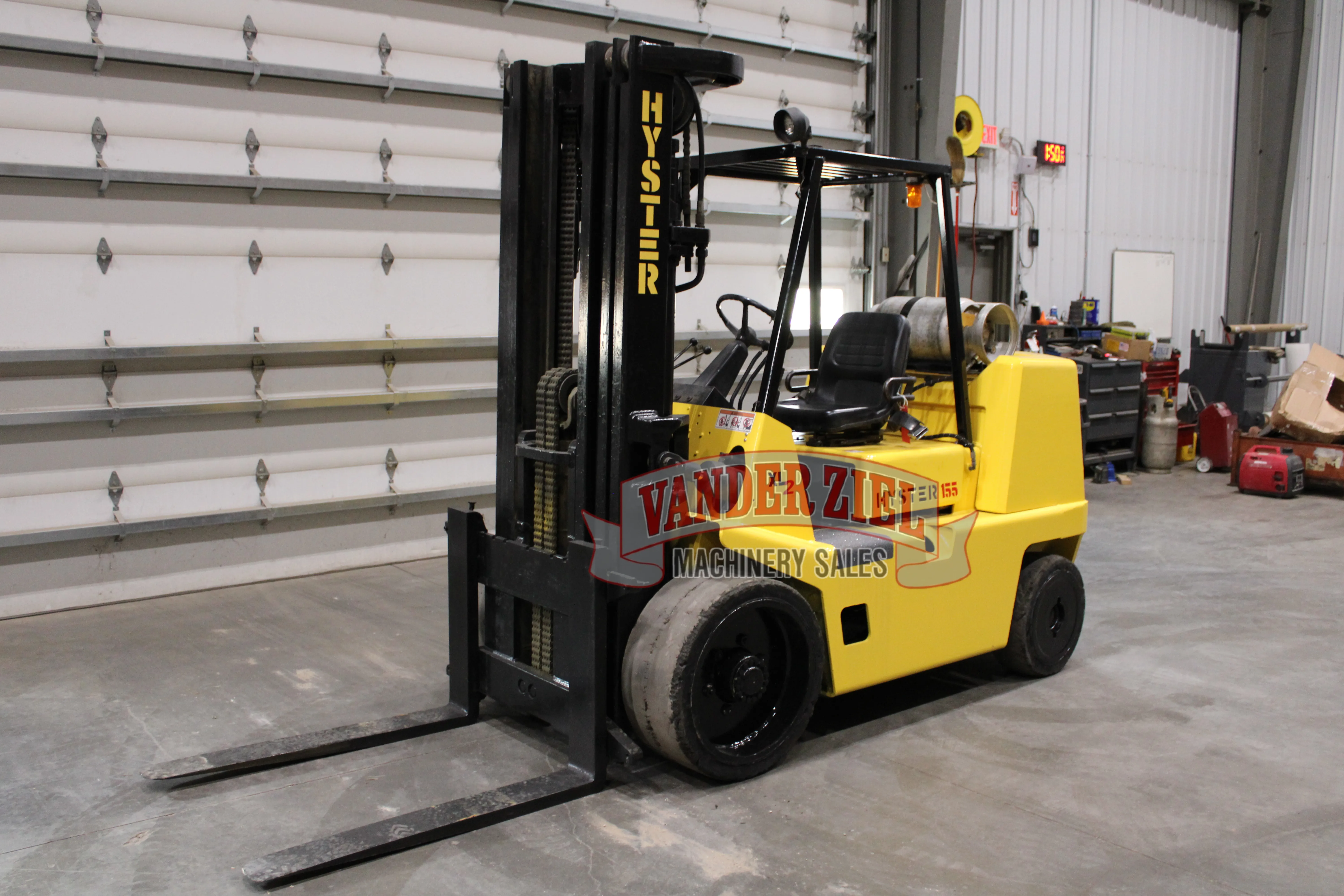 Hyster 14,700lbs Lift Capacity Forklift, Model S155XL2 - Prefetch Image 44733