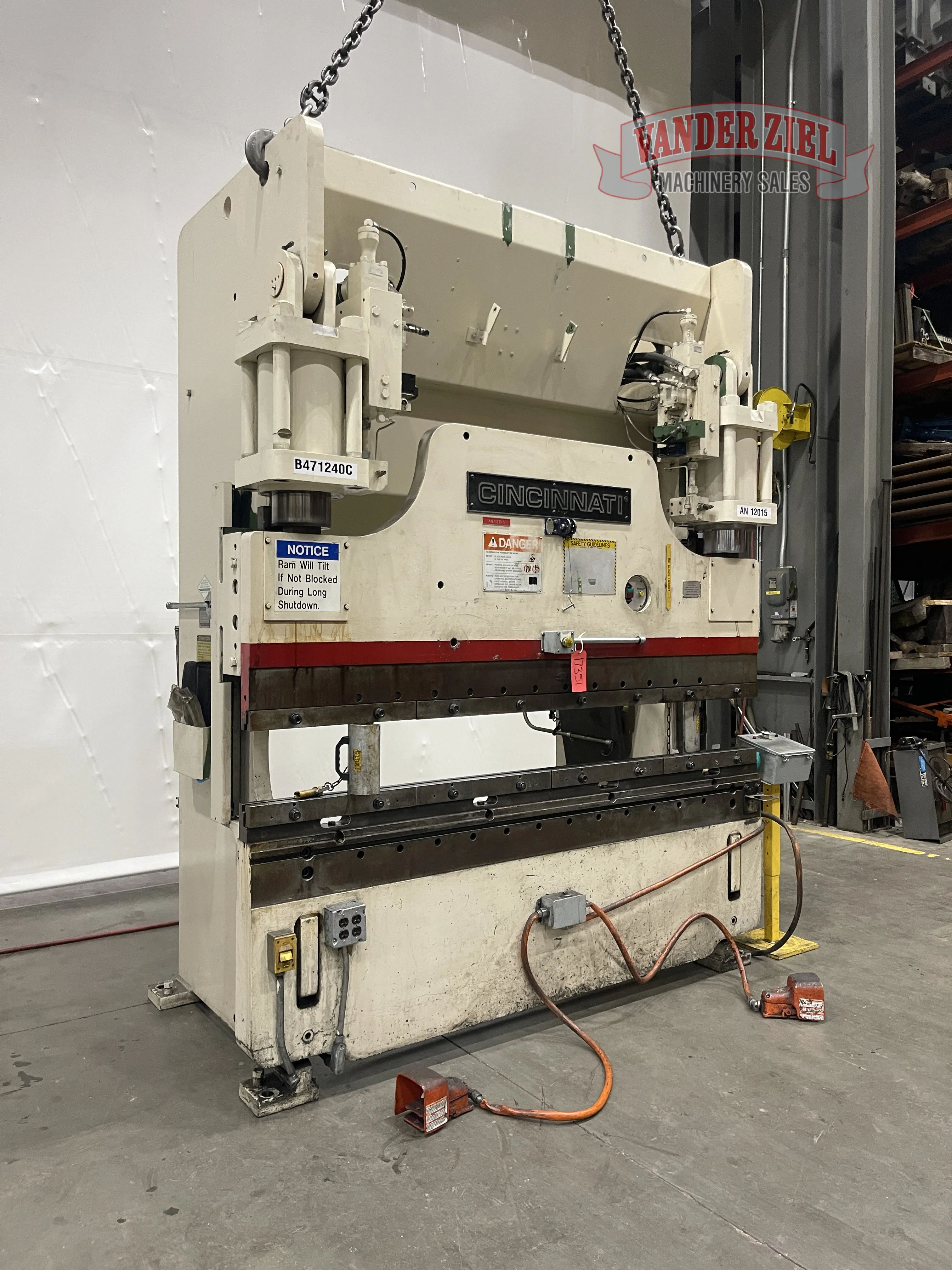 Cincinnati 8’ x 175 Ton Hydraulic Press Brake, Model 175 FMII x 6 - Prefetch Image 44833