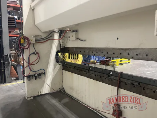 Cincinnati 12' x 230 Ton Press Brake, Model 230FMx10 - Gallery Thumbnail 3