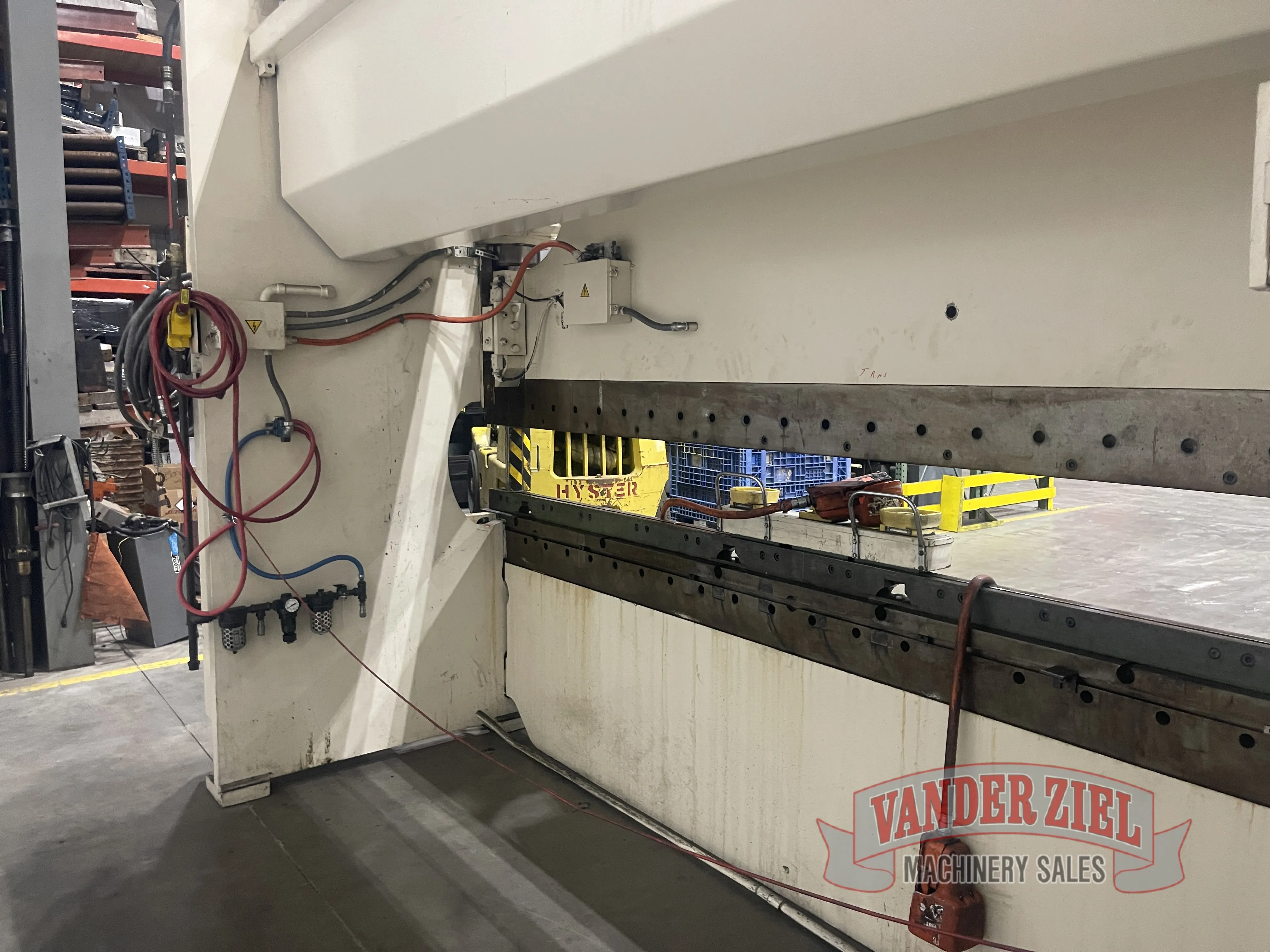Cincinnati 12' x 230 Ton Press Brake, Model 230FMx10 - Prefetch Image 45008