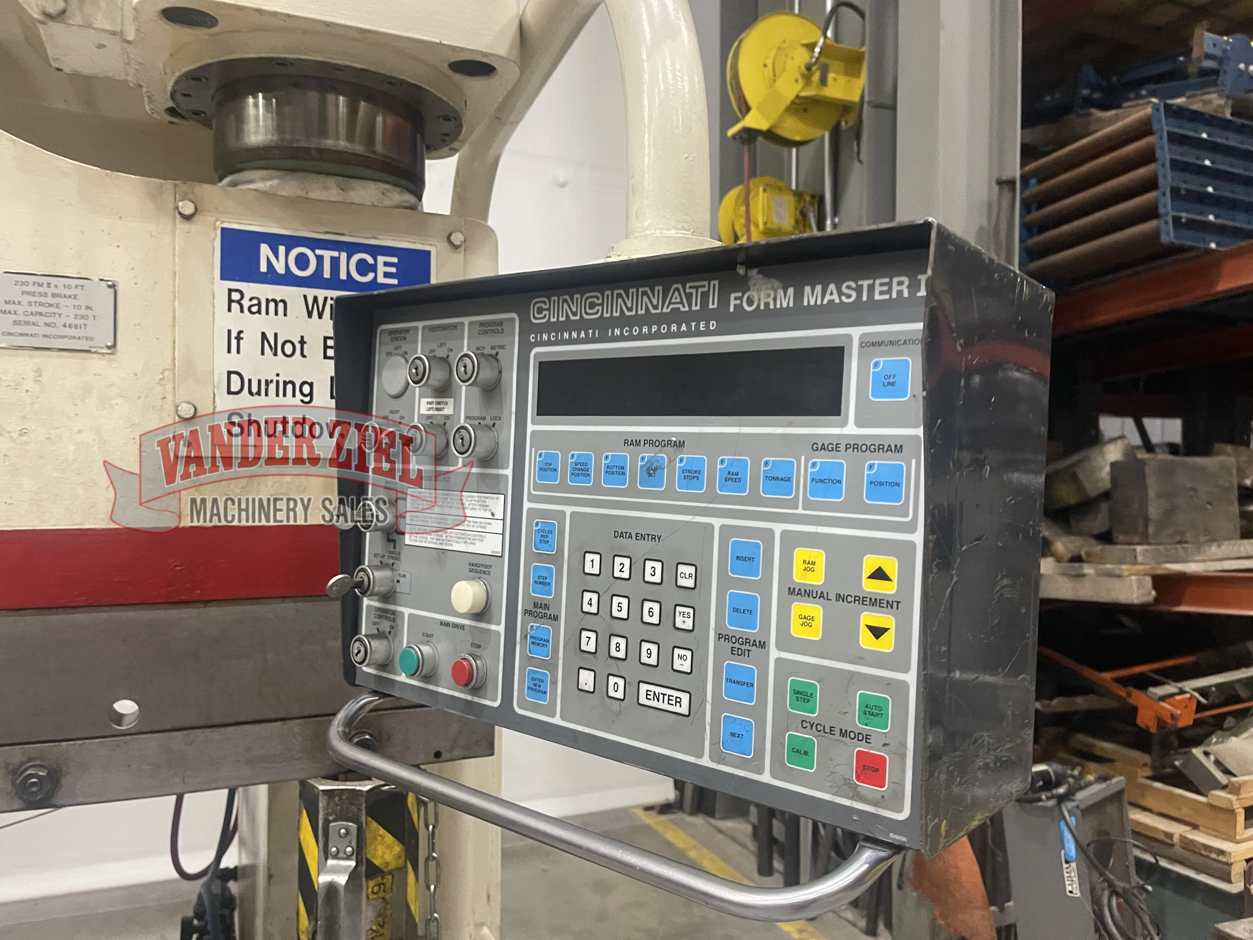 Cincinnati 12' x 230 Ton Press Brake, Model 230FMx10 - Prefetch Image 45010