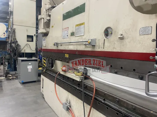 Cincinnati 12' x 230 Ton Press Brake, Model 230FMx10 - Gallery Thumbnail 6