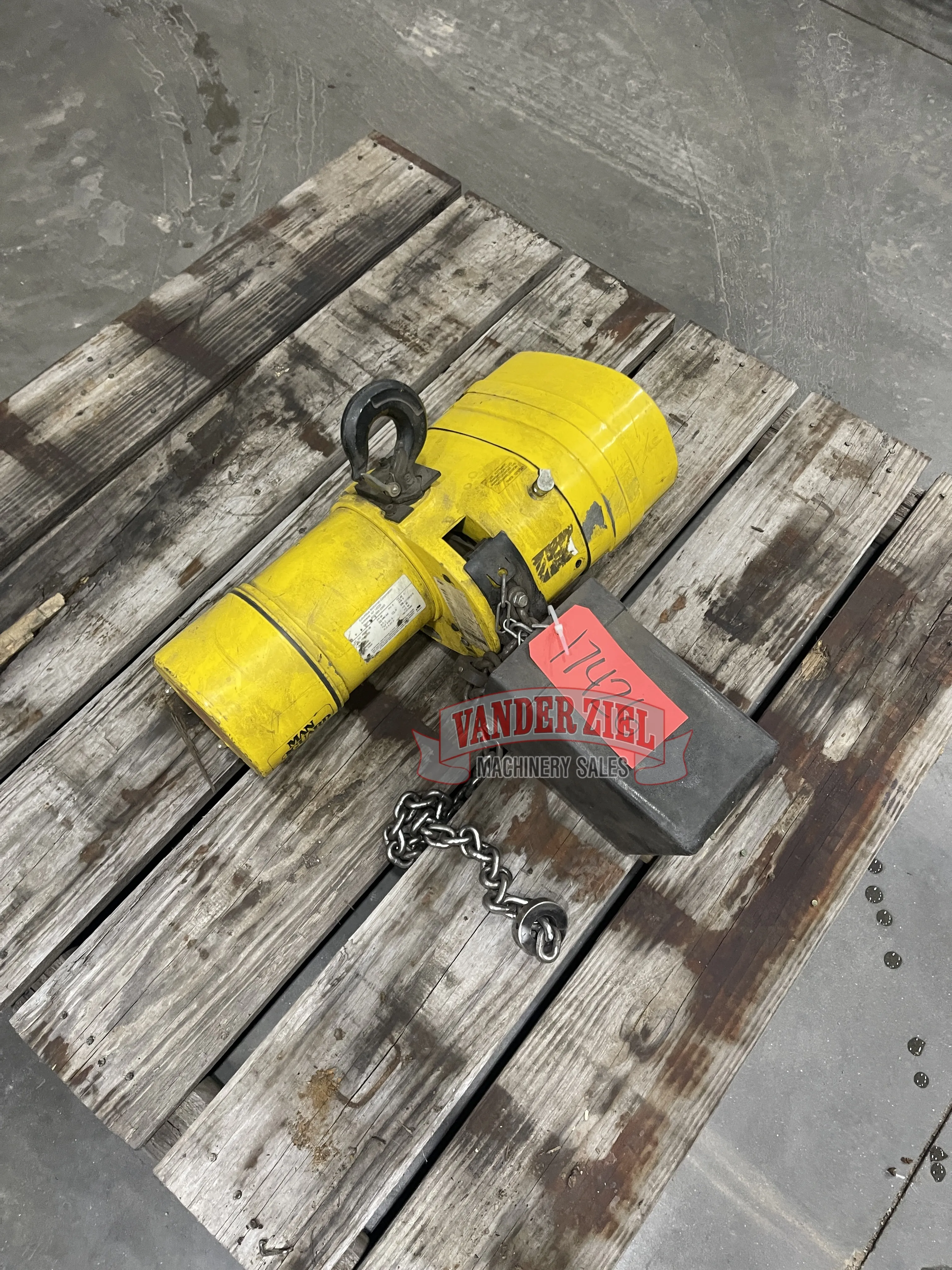 Budgit 1 Ton Hoist - Prefetch Image 45241