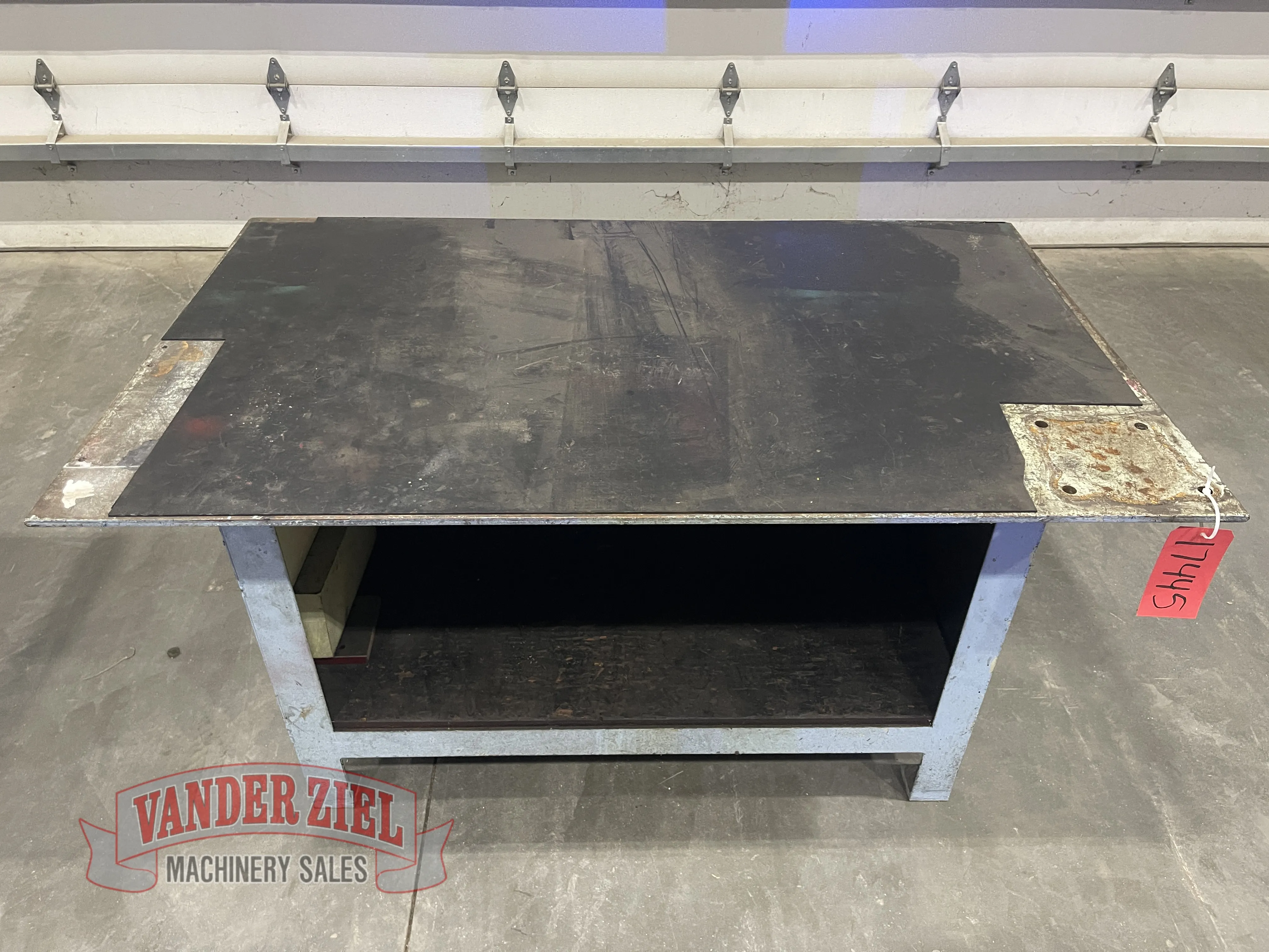Steel Table - Prefetch Image 45304