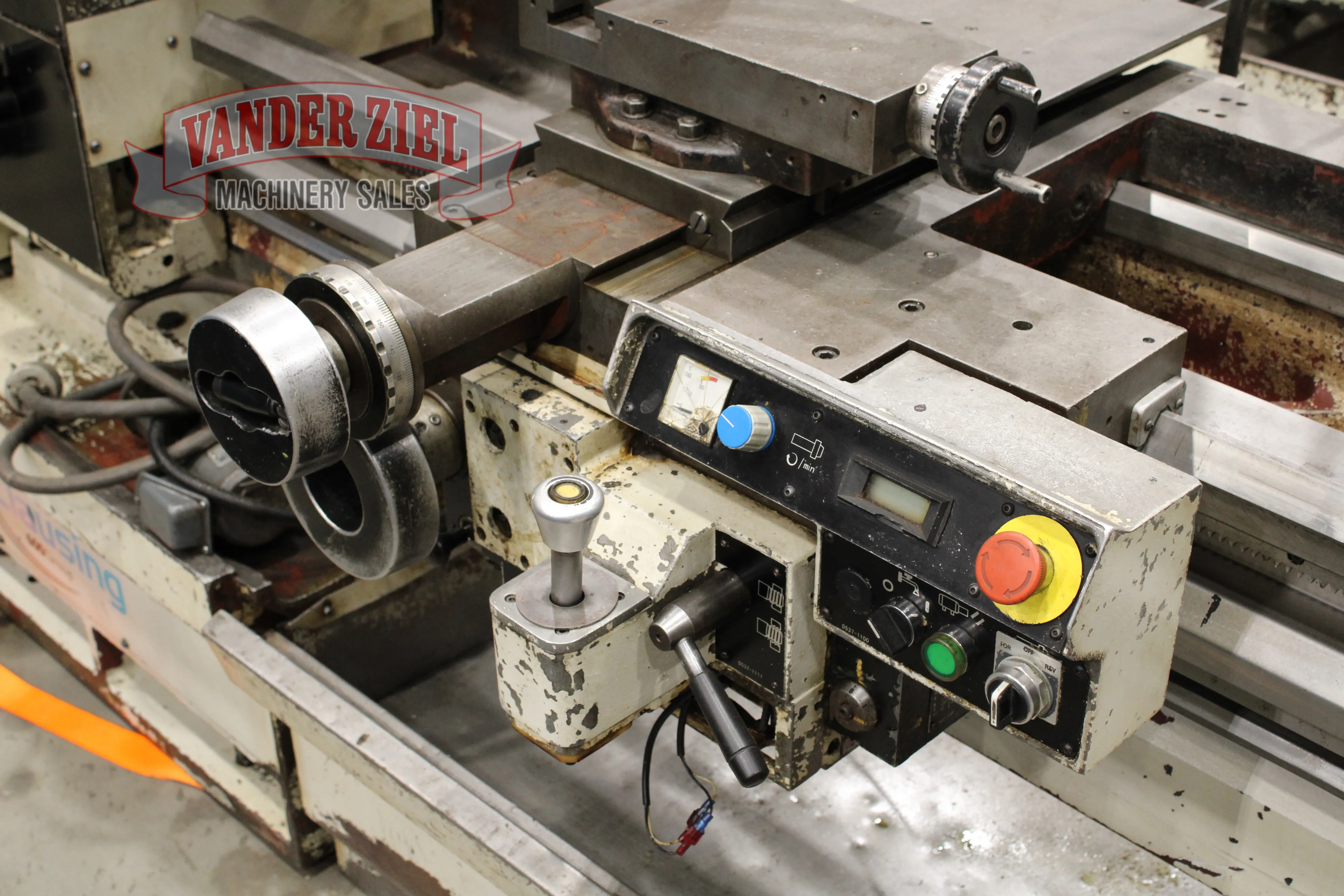 Clausing Mascot 18" x 80" VS Gap Bed Lathe - Prefetch Image 45556