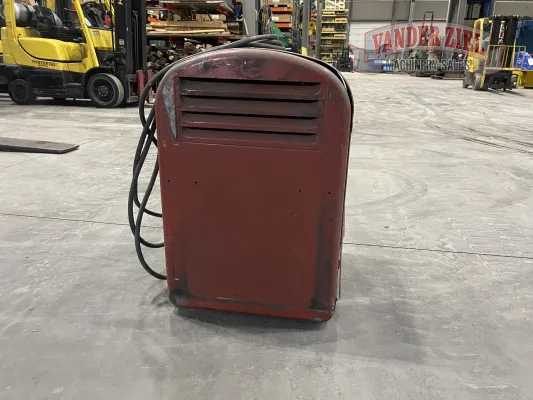 Lincoln Idealarc 250 Welder - Gallery Thumbnail 5