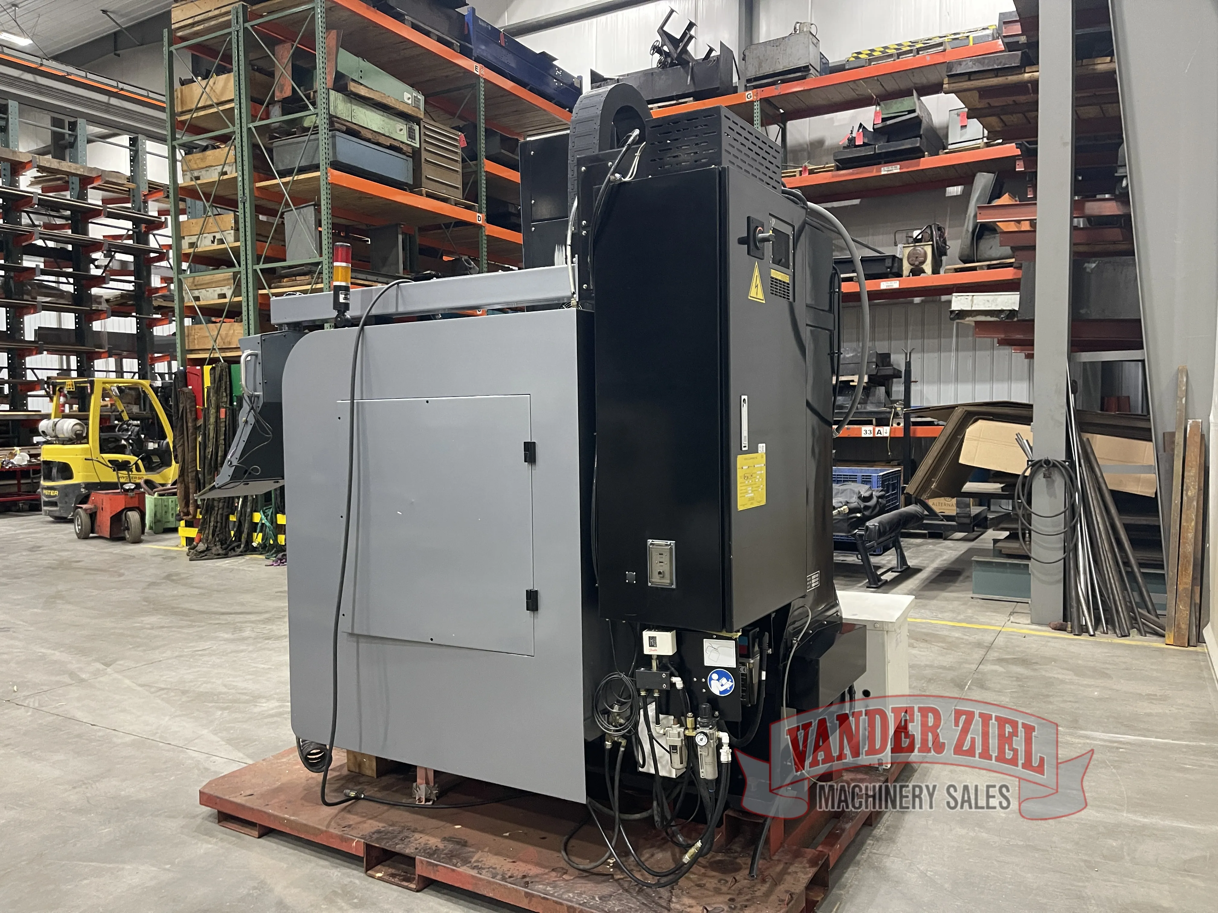 Hurco VM10i Vertical Machining Center, Model VM10 2013 - Prefetch Image 45710