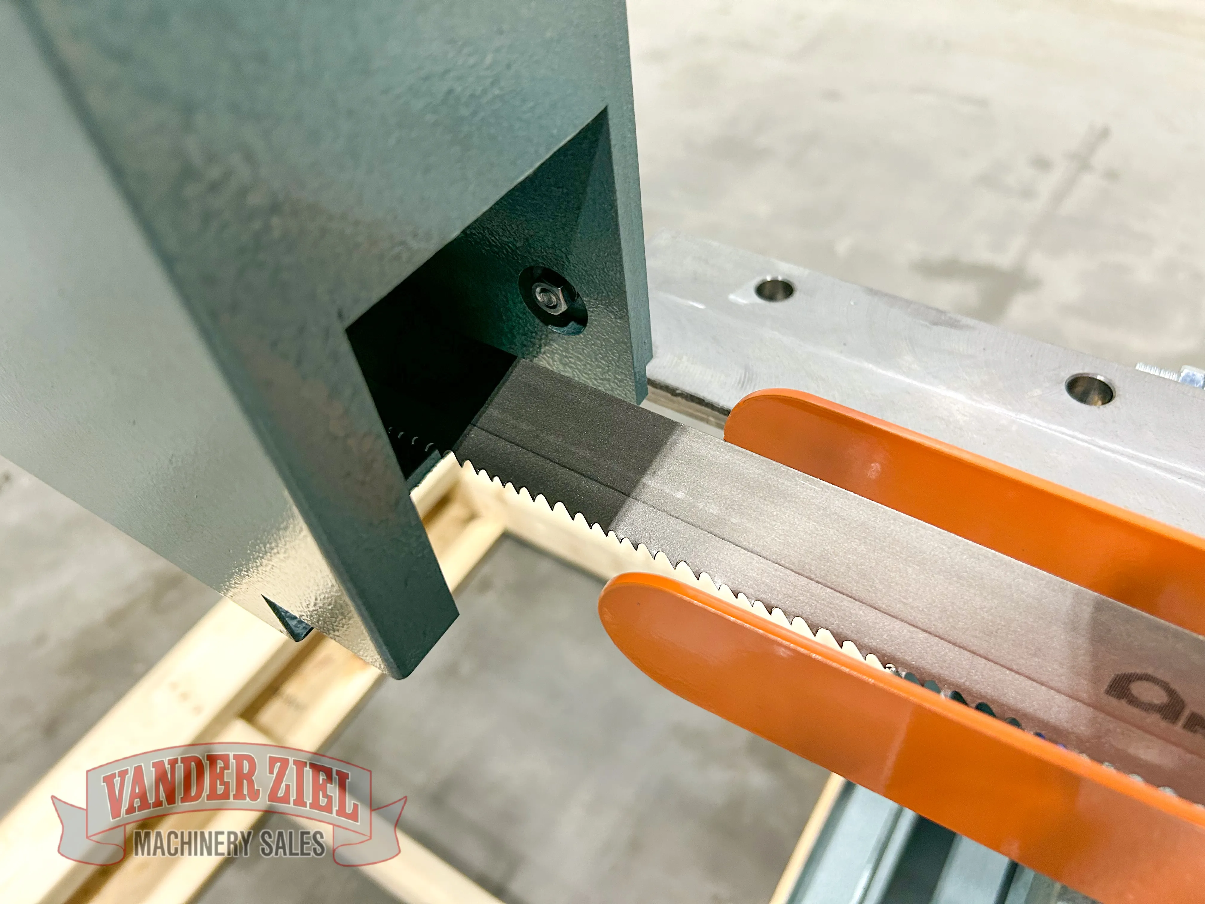 Ellis 13″ x 16″ Horizontal Saw, Model 4000 – NEW - Prefetch Image 45780
