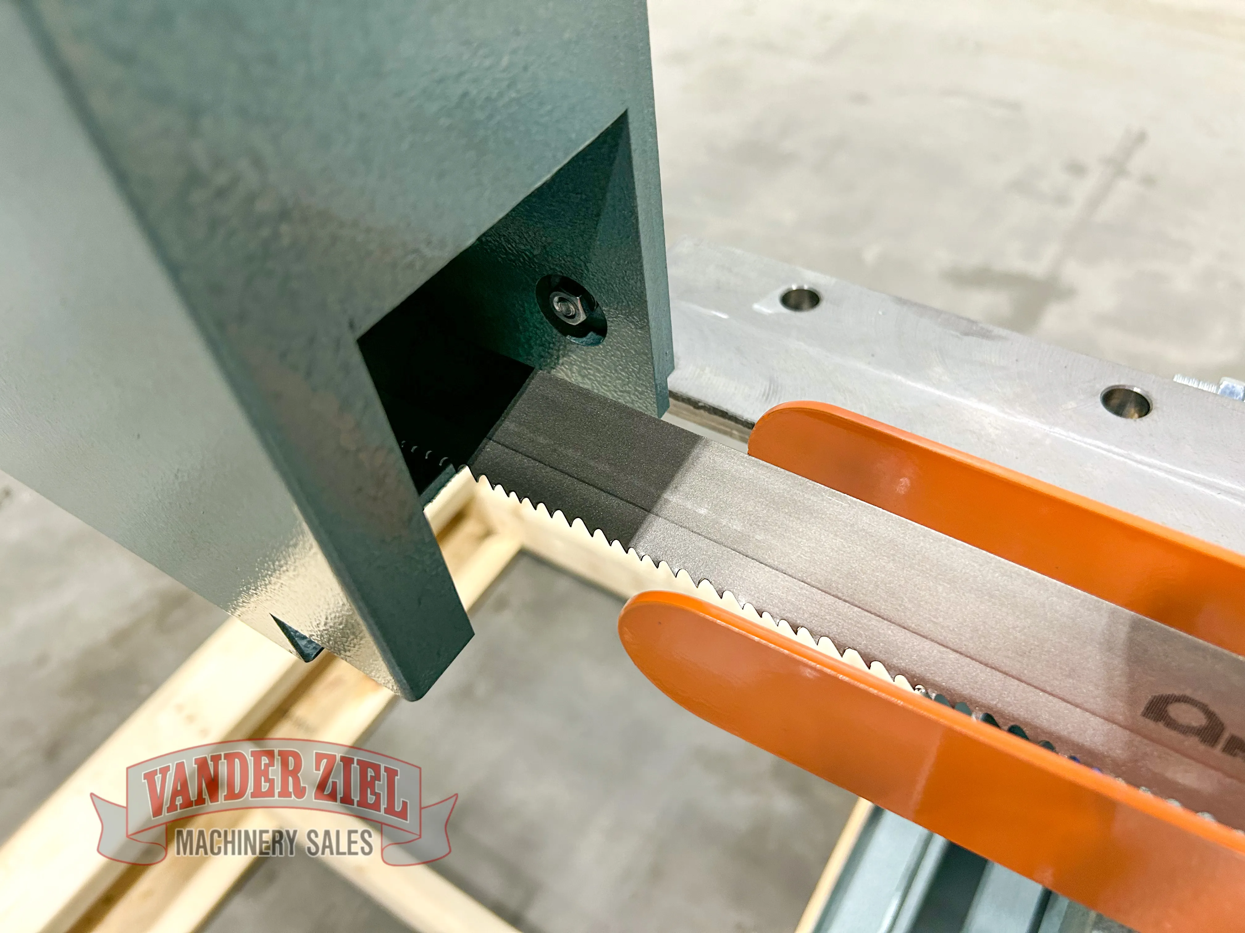 Ellis 13″ x 16″ Horizontal Saw, Model 4000 – NEW - Prefetch Image 45813