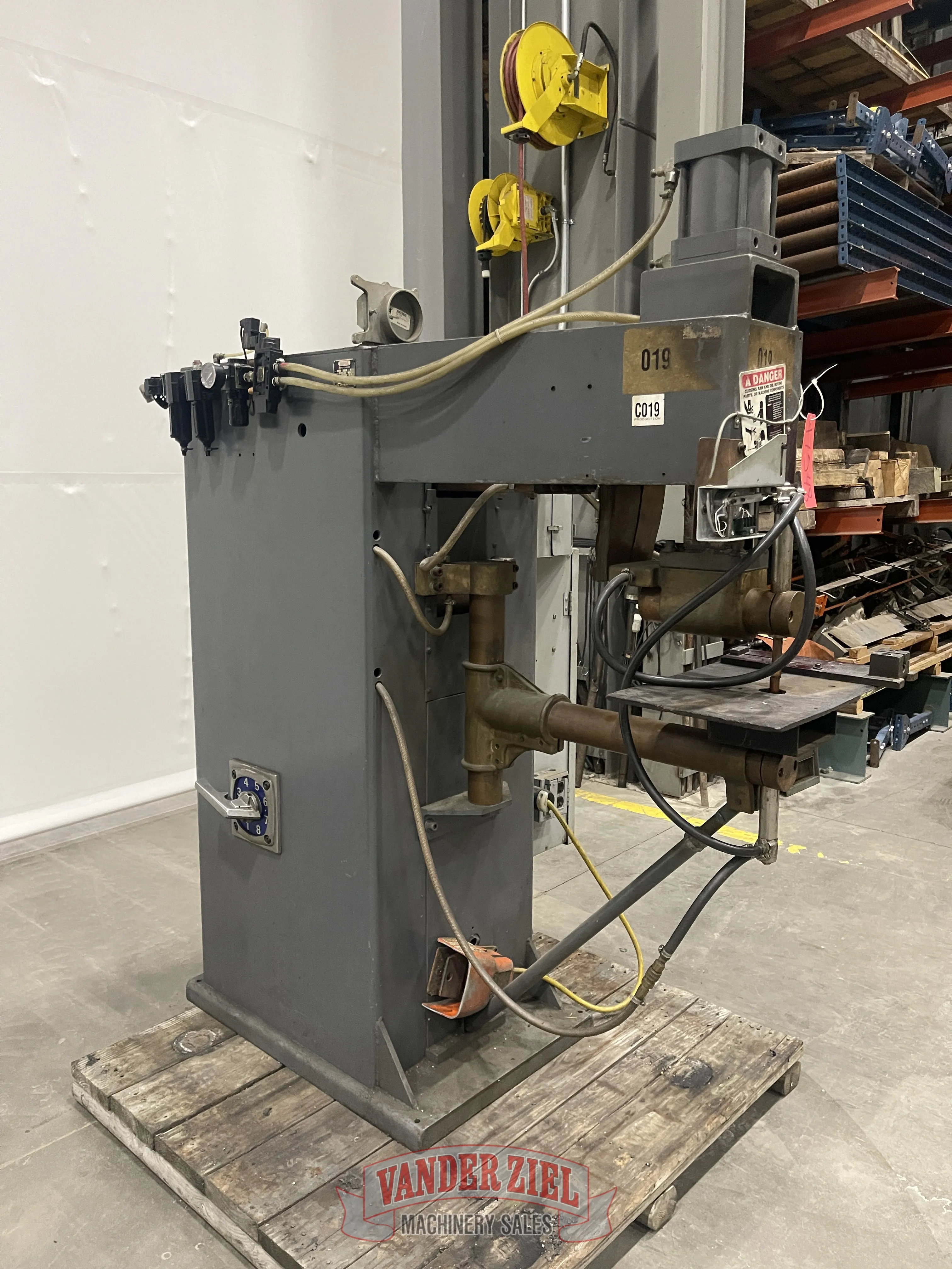 Alphil Mdl. ARK24 Spot Welder, 100KVA - Prefetch Image 45855