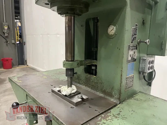 Denison 8-Ton Multipress - Gallery Thumbnail 7